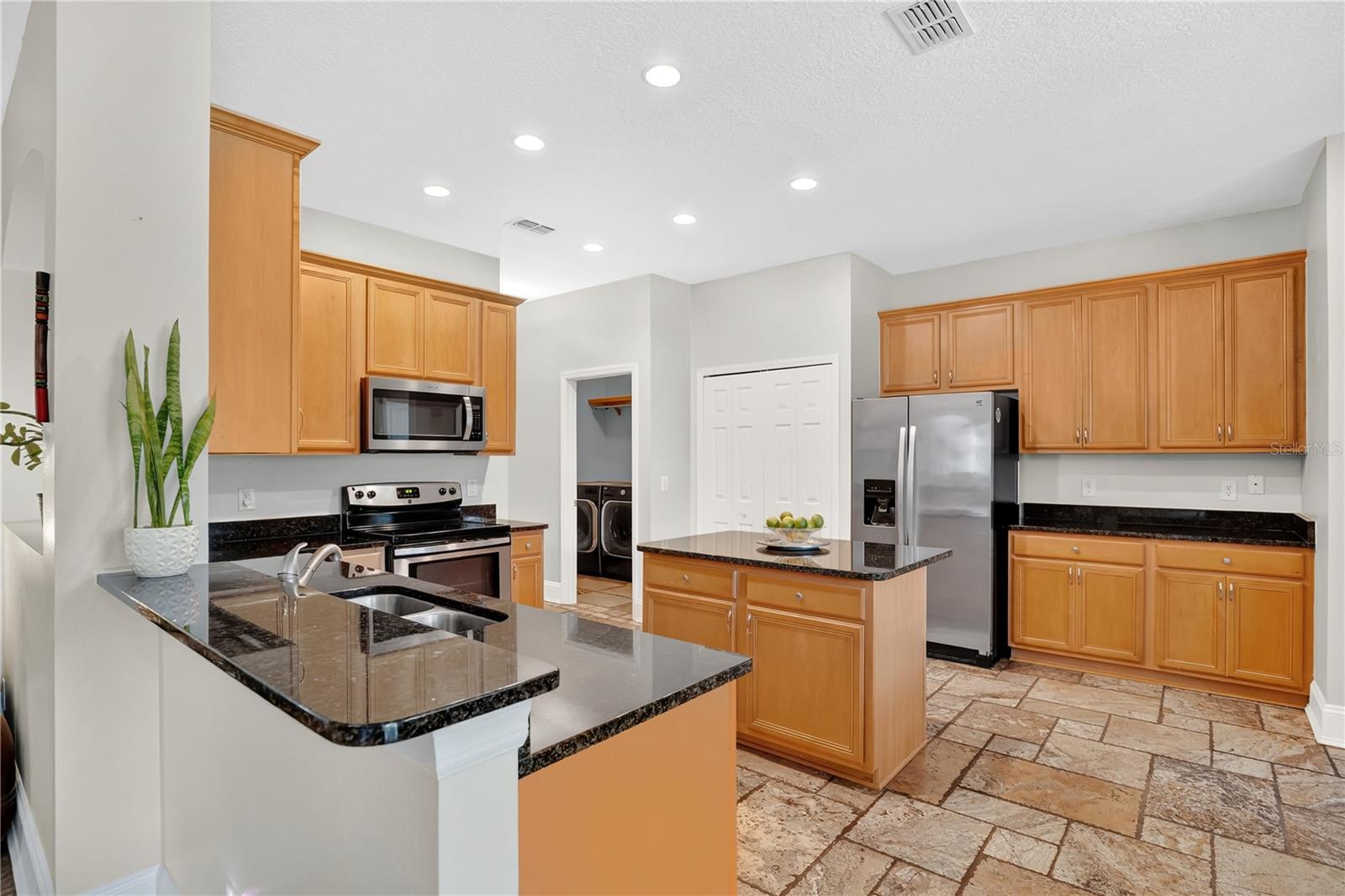 HAMILTON PLACE - Residential