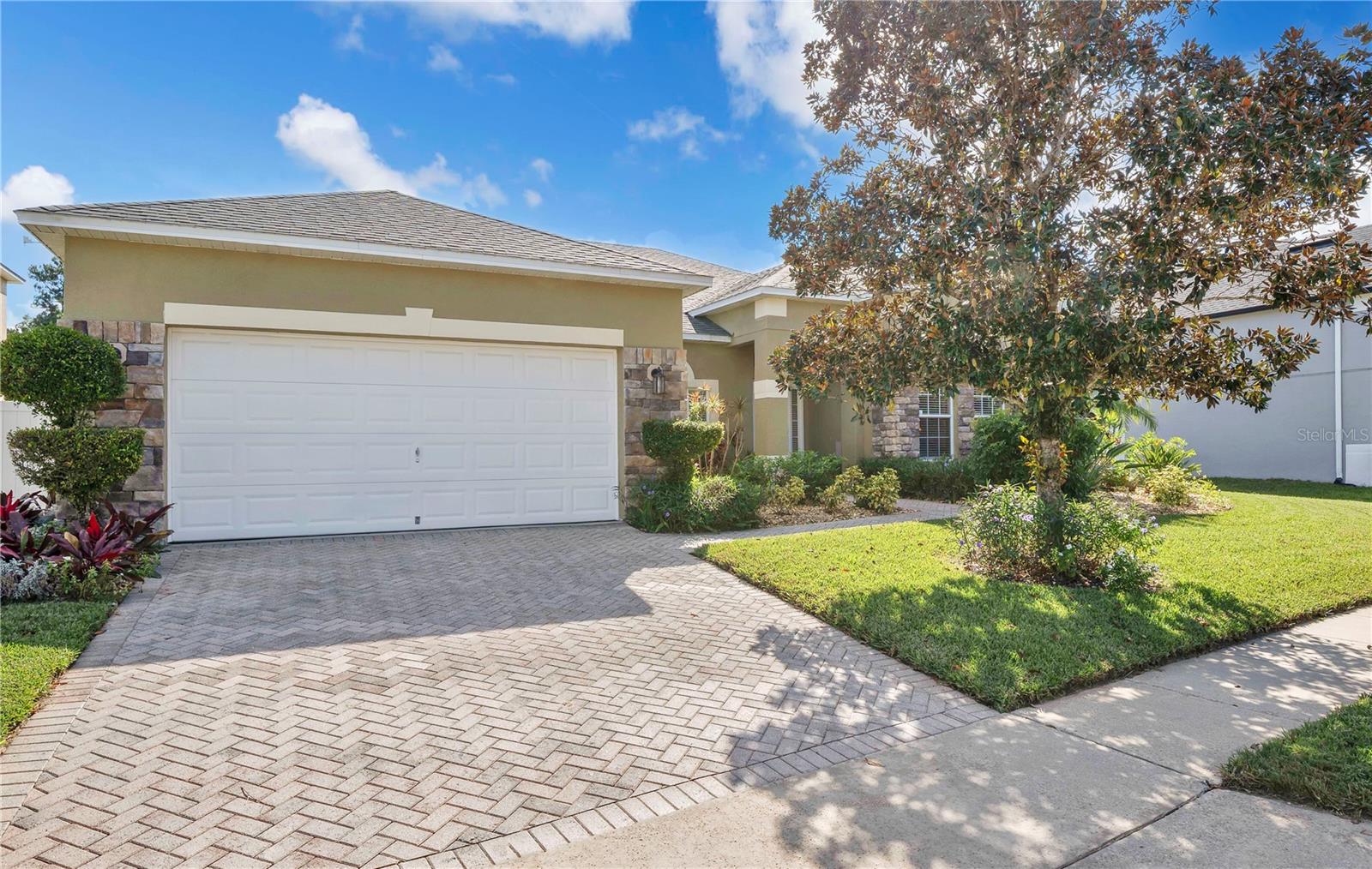 HAMILTON PLACE - Residential