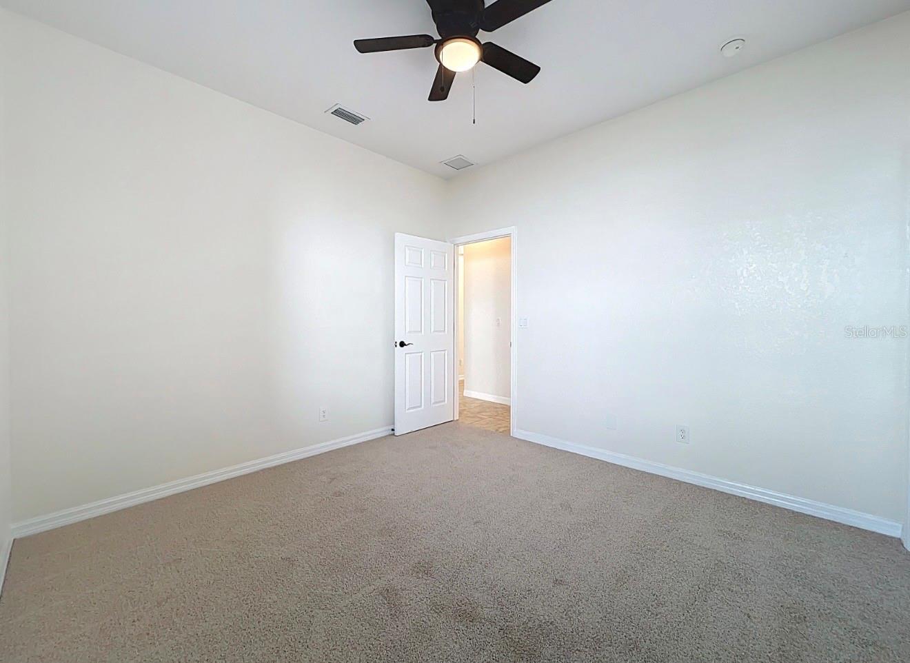 PALISADES PH 02E LT 208 - Residential Lease