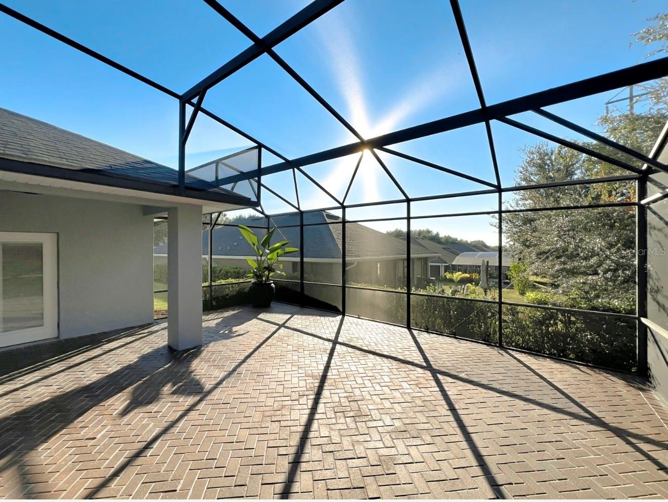 PALISADES PH 02E LT 208 - Residential Lease