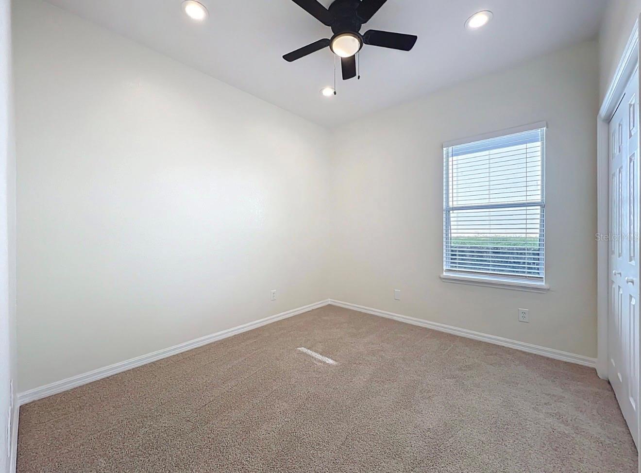 PALISADES PH 02E LT 208 - Residential Lease