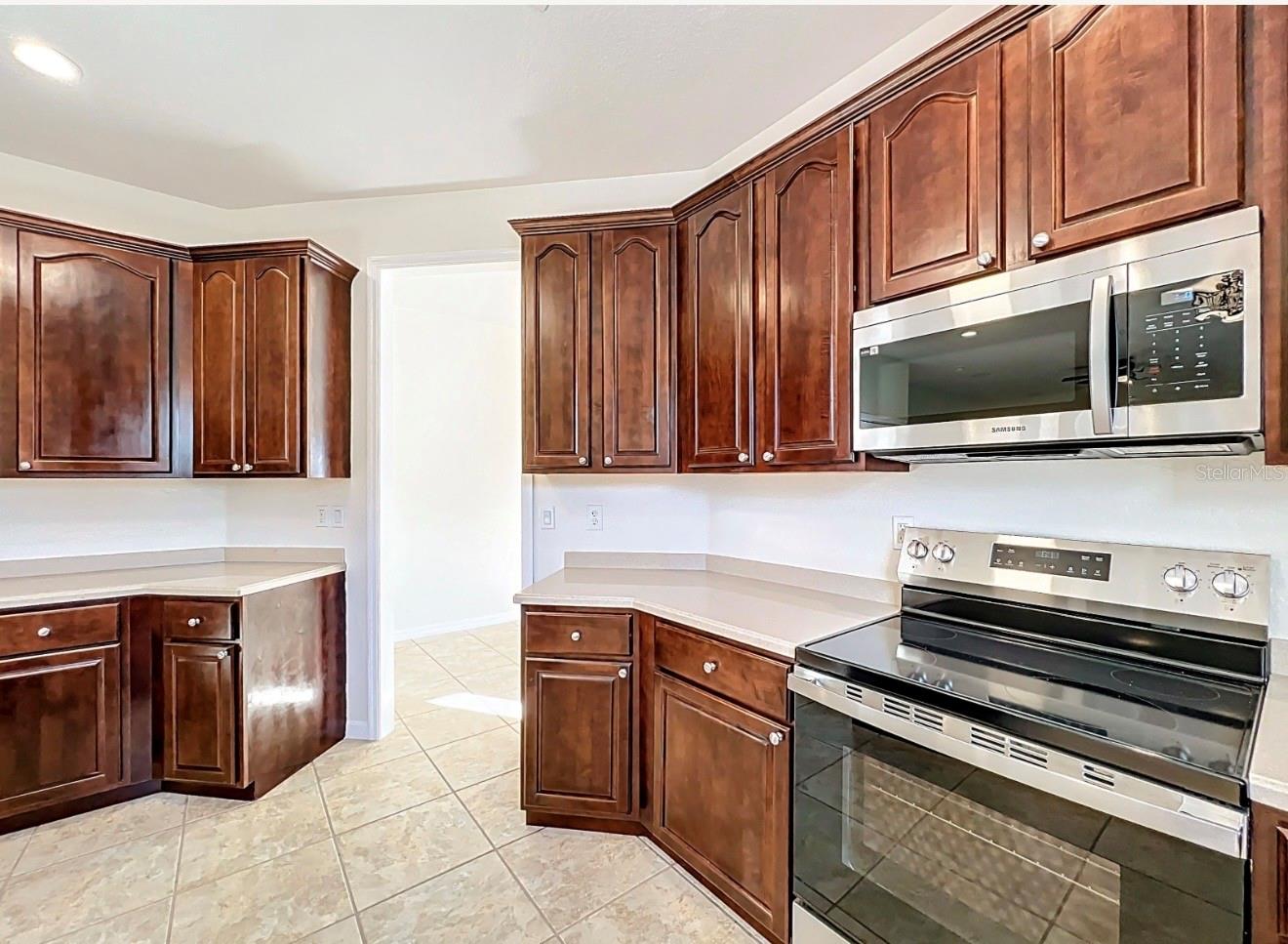 PALISADES PH 02E LT 208 - Residential Lease