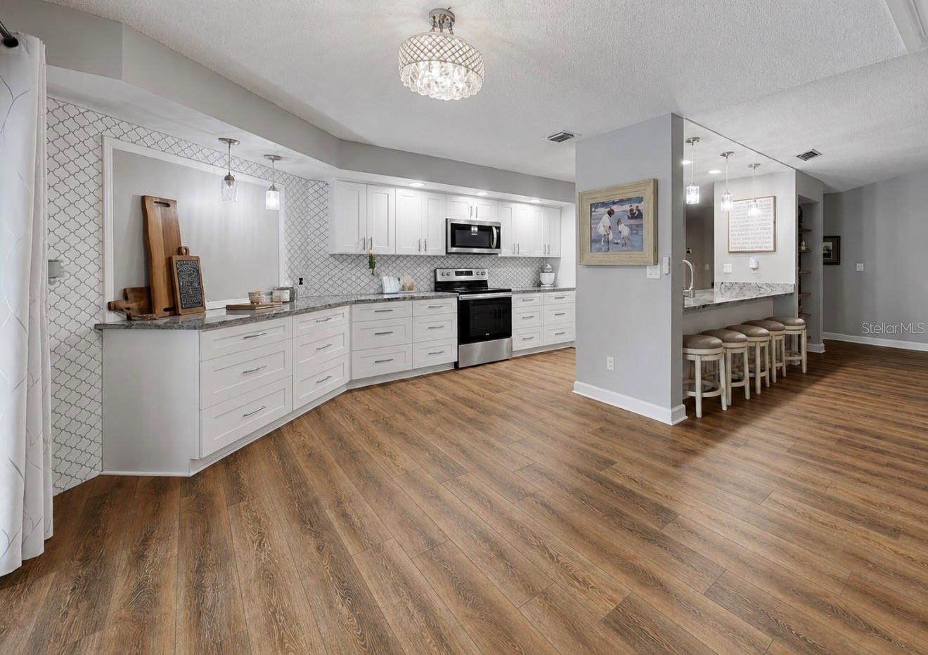 2517 MASON OAKS DRIVE
