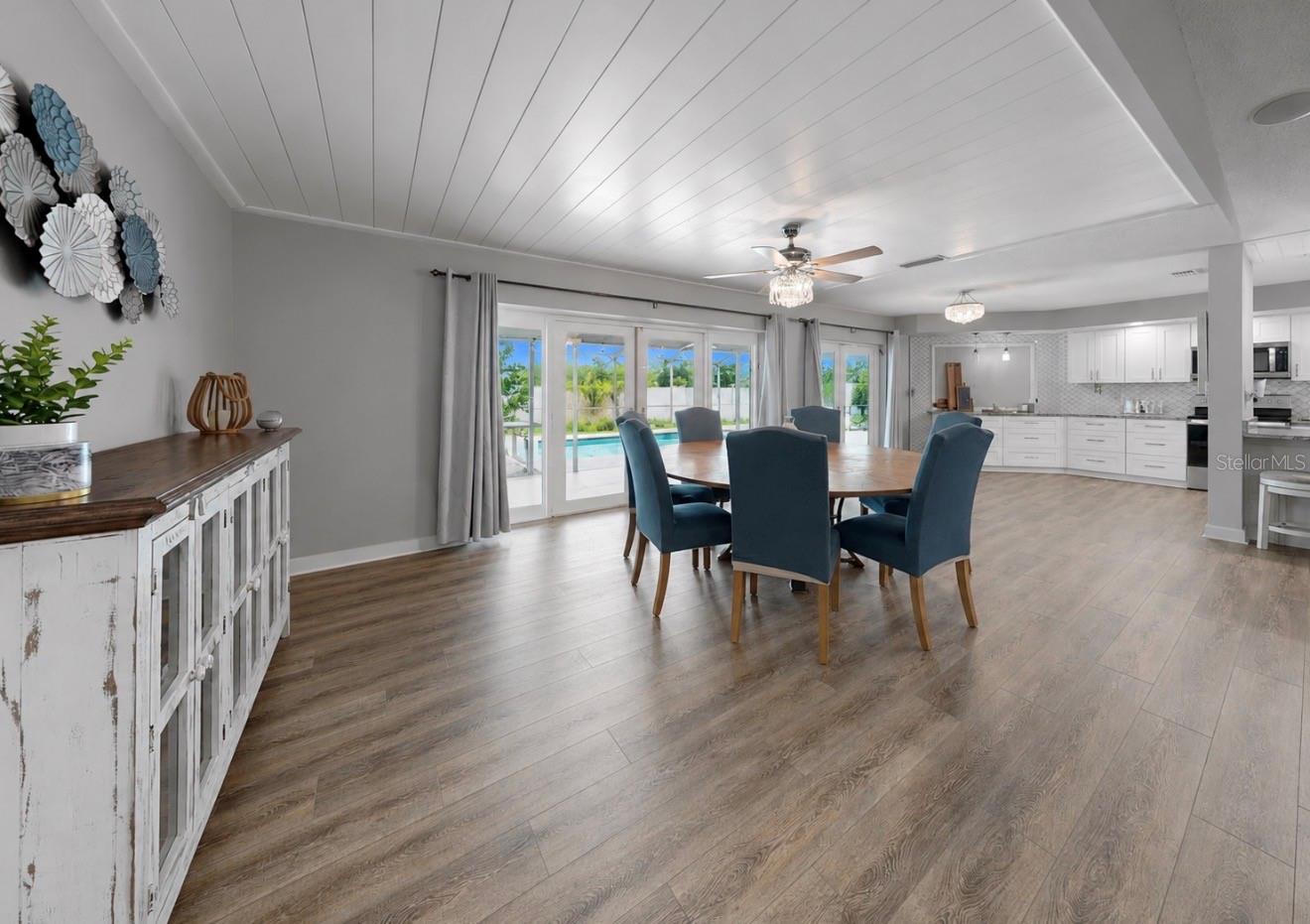 2517 MASON OAKS DRIVE