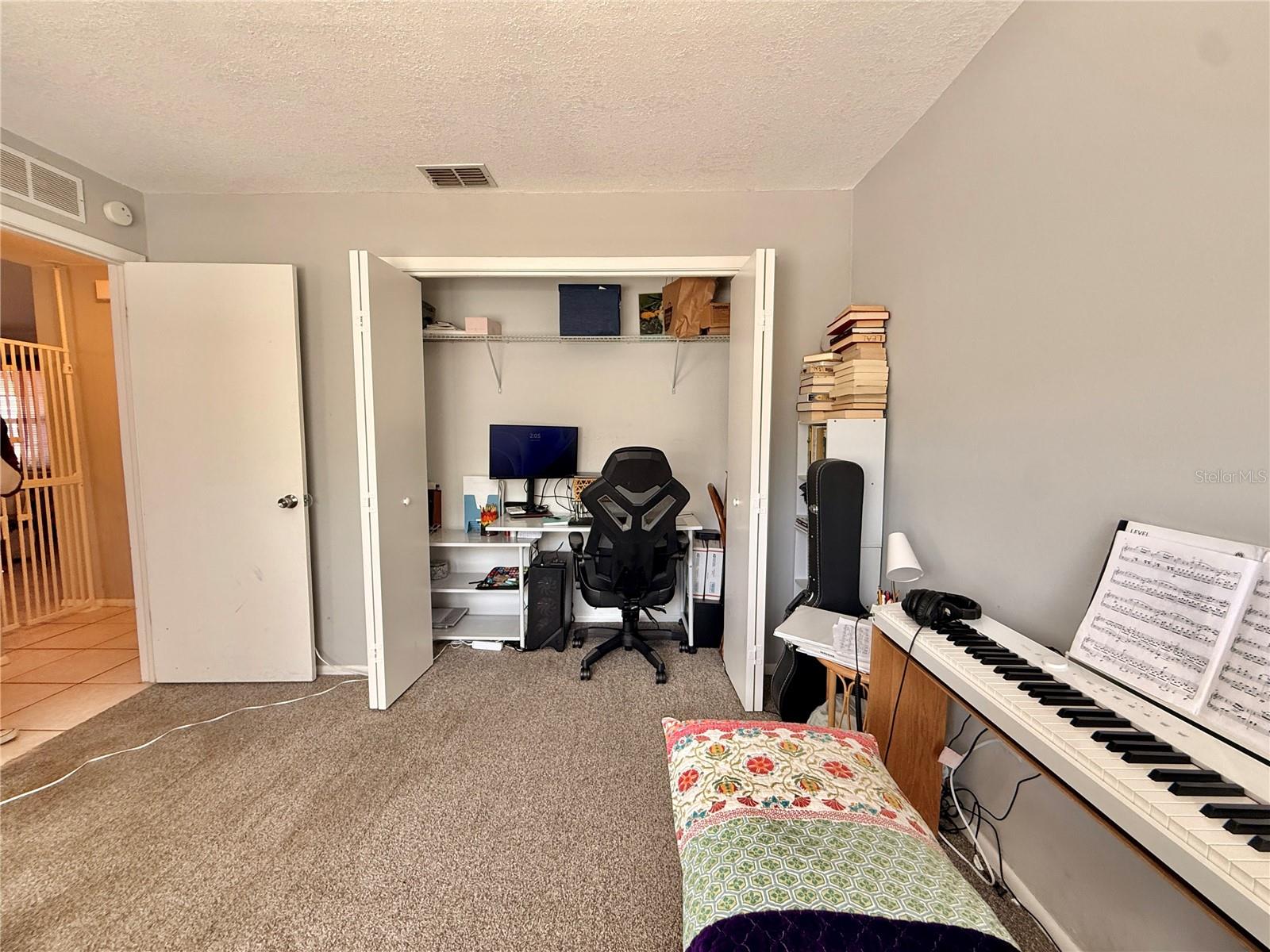 SPRING HILL - Residential Lease