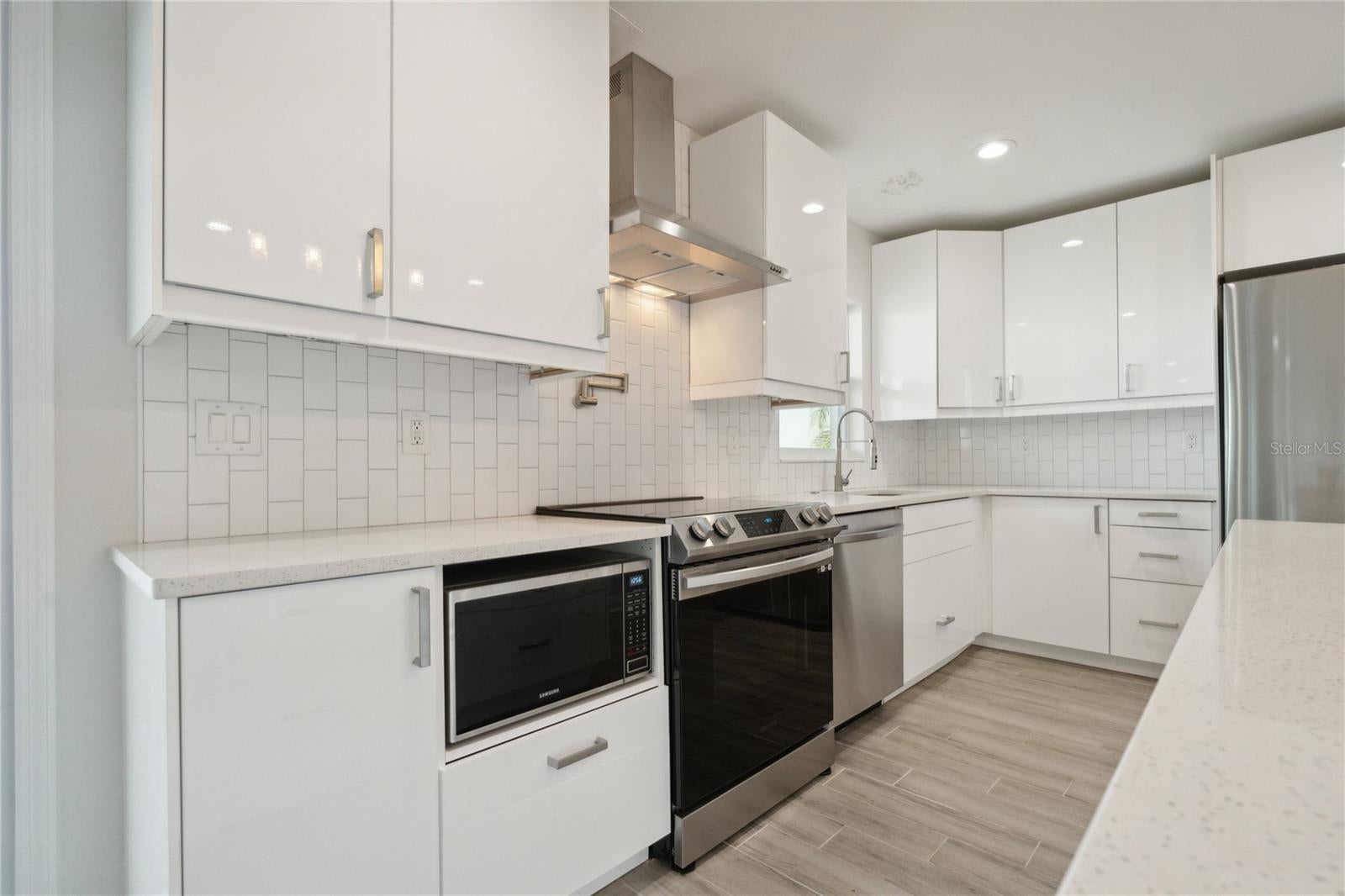 8829 BAY POINTE DRIVE 206