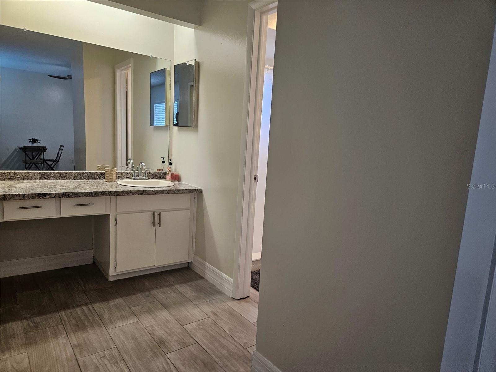 PEPPER MILL SEC 01 - Residential Lease