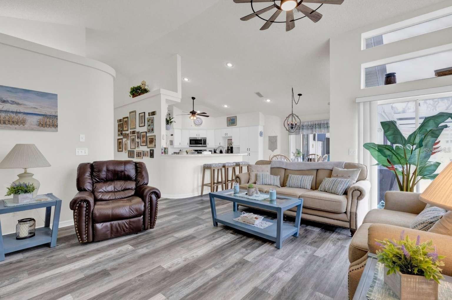 FAIRWAY OAKS - Residential