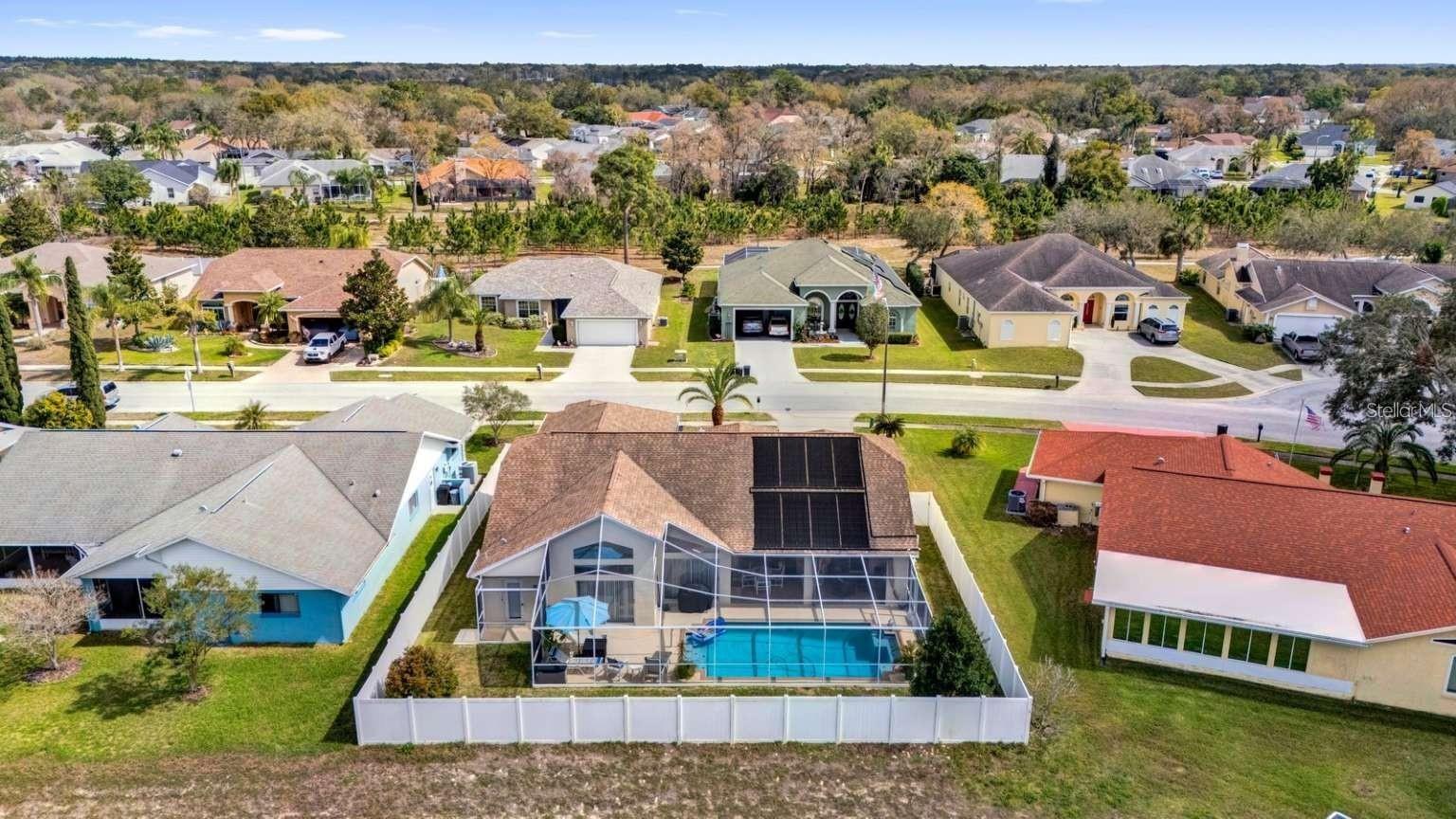 FAIRWAY OAKS - Residential