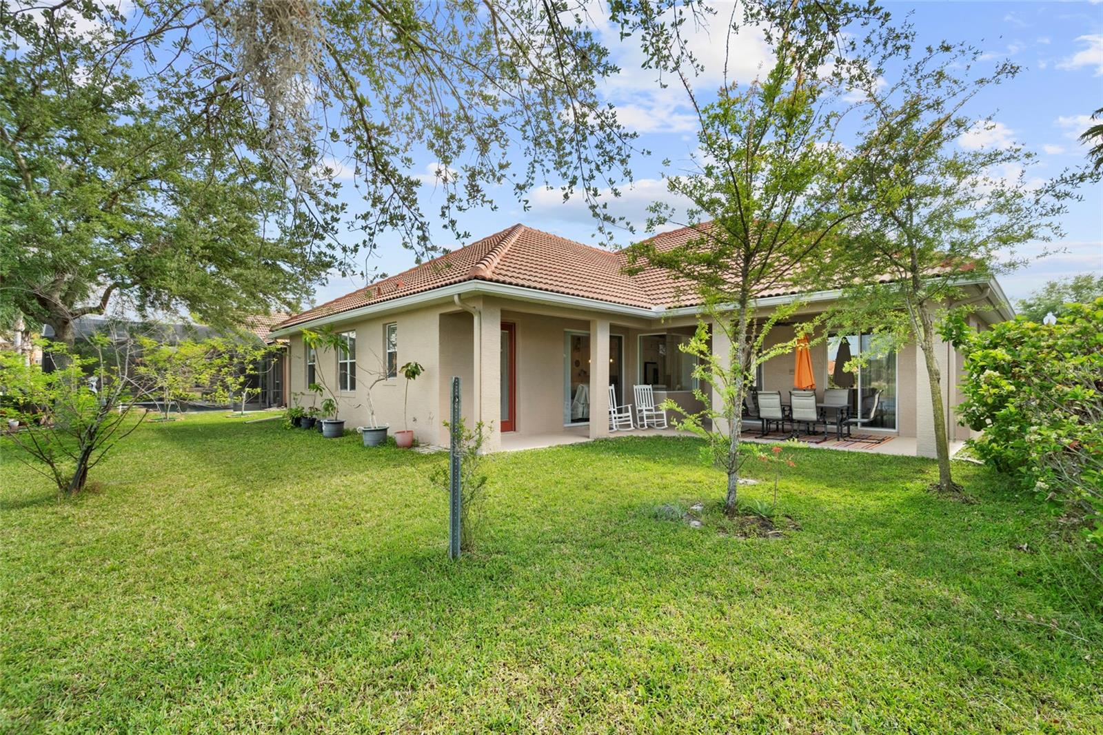 FOUNTAINS/RIO PINAR - Residential