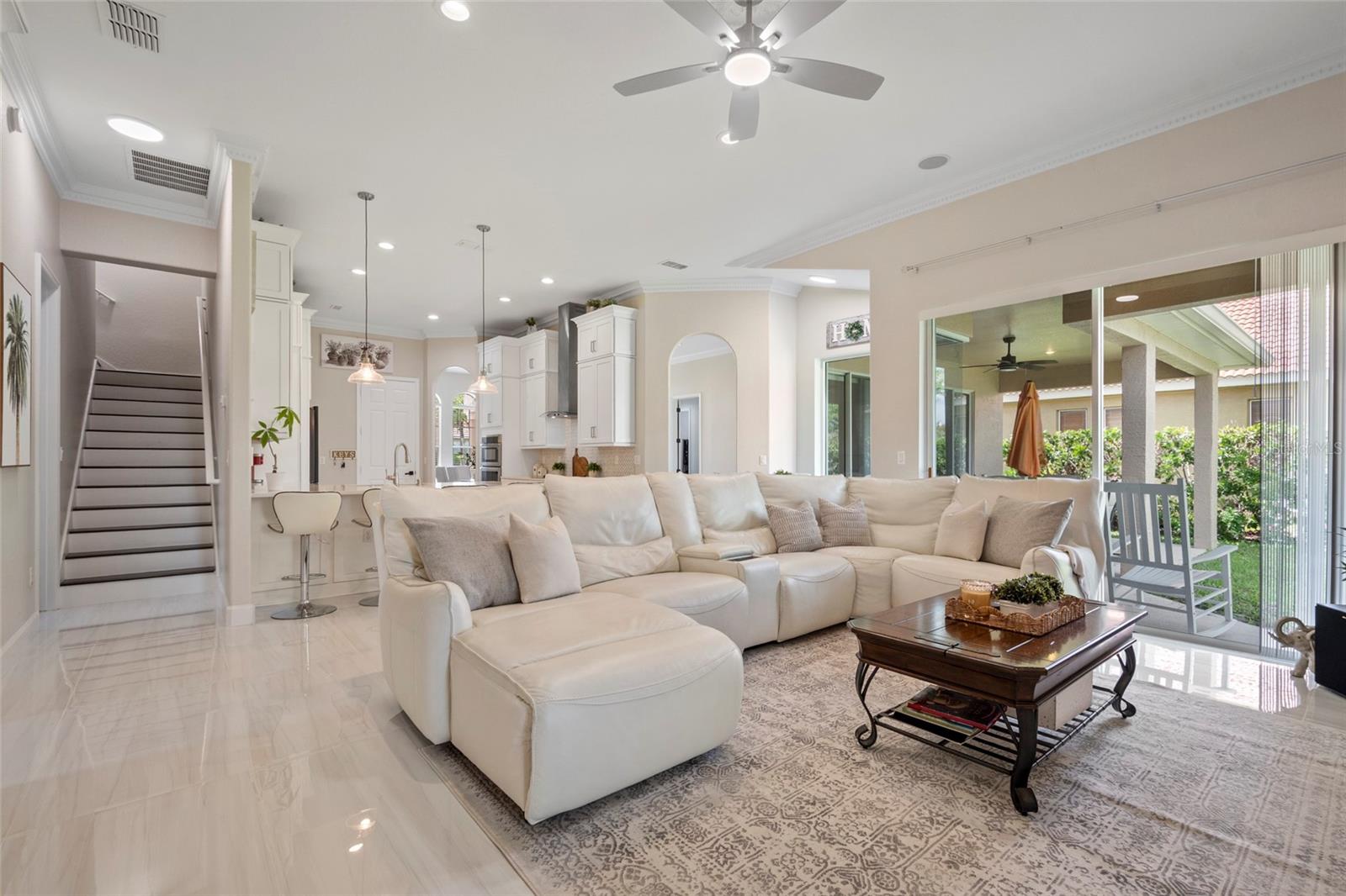 FOUNTAINS/RIO PINAR - Residential