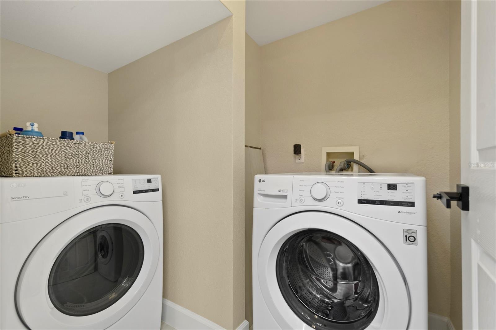 FOUNTAINS/RIO PINAR - Residential