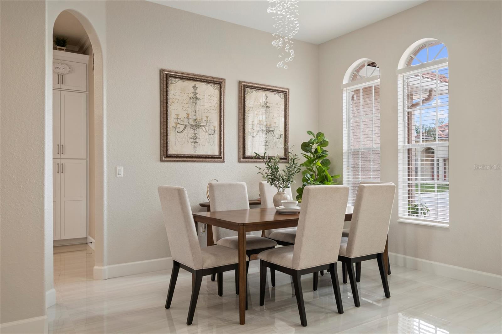 FOUNTAINS/RIO PINAR - Residential