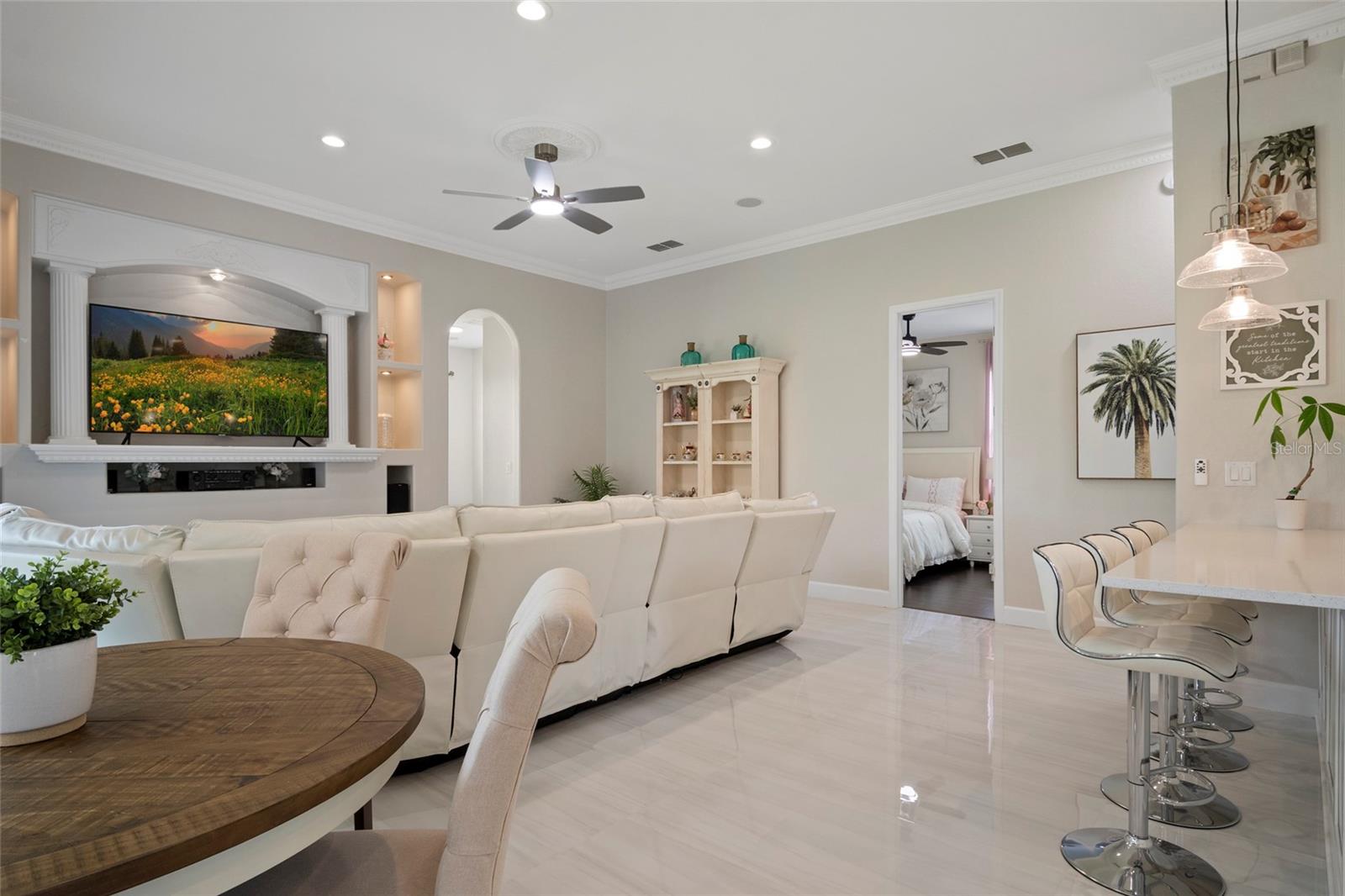 FOUNTAINS/RIO PINAR - Residential