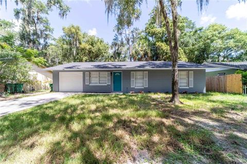 Photo of 745 E Jackson Avenue, Mount Dora, FL 32757 (MLS # O6338079)