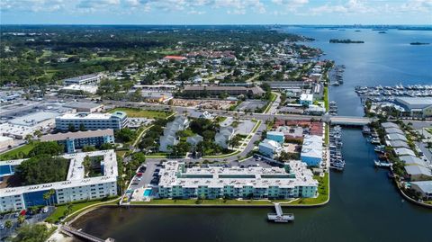 Condominium in DUNEDIN FL 464 PAULA DRIVE 41.jpg