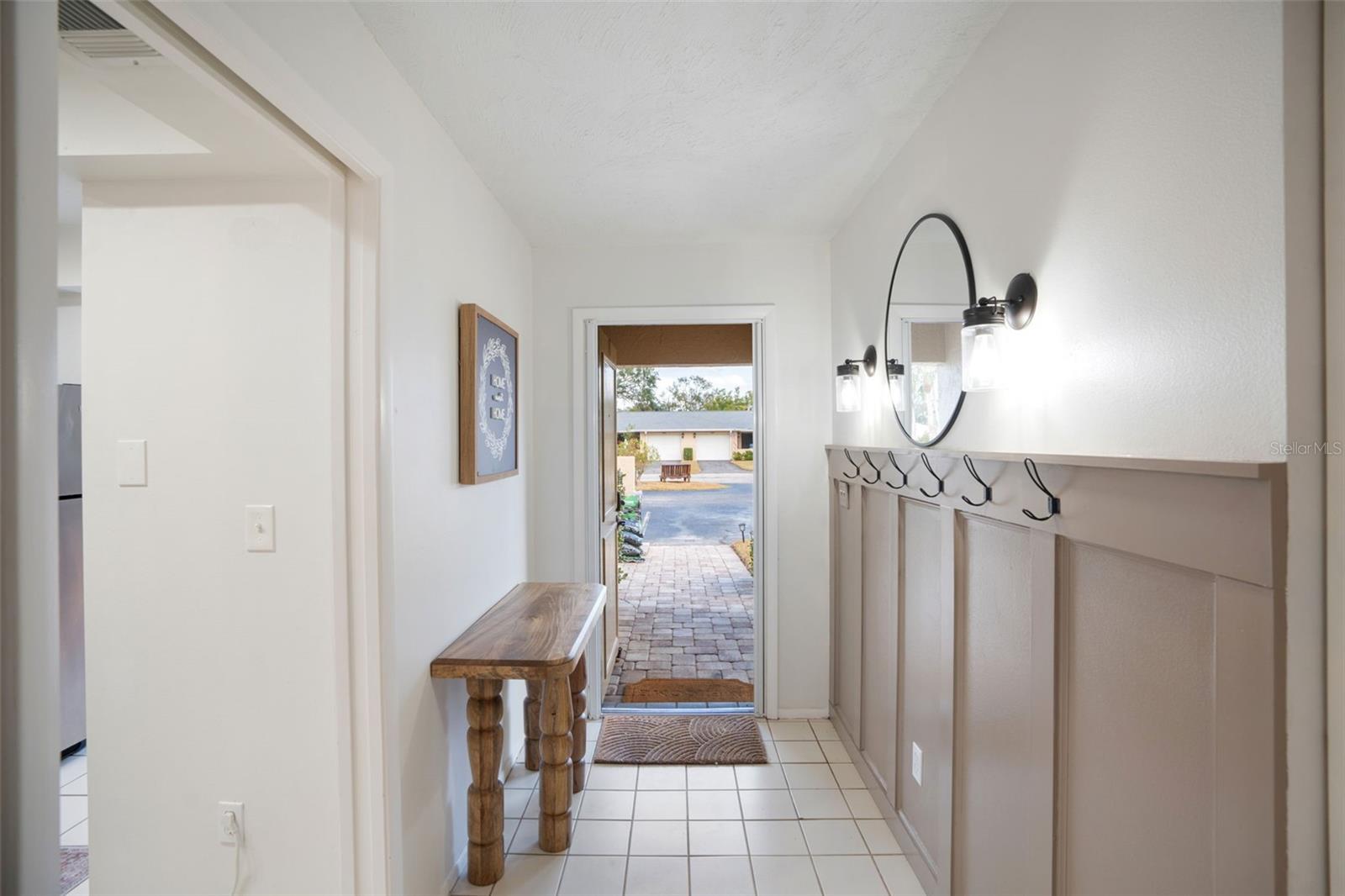 6884 W COUNTRY CLUB LANE
