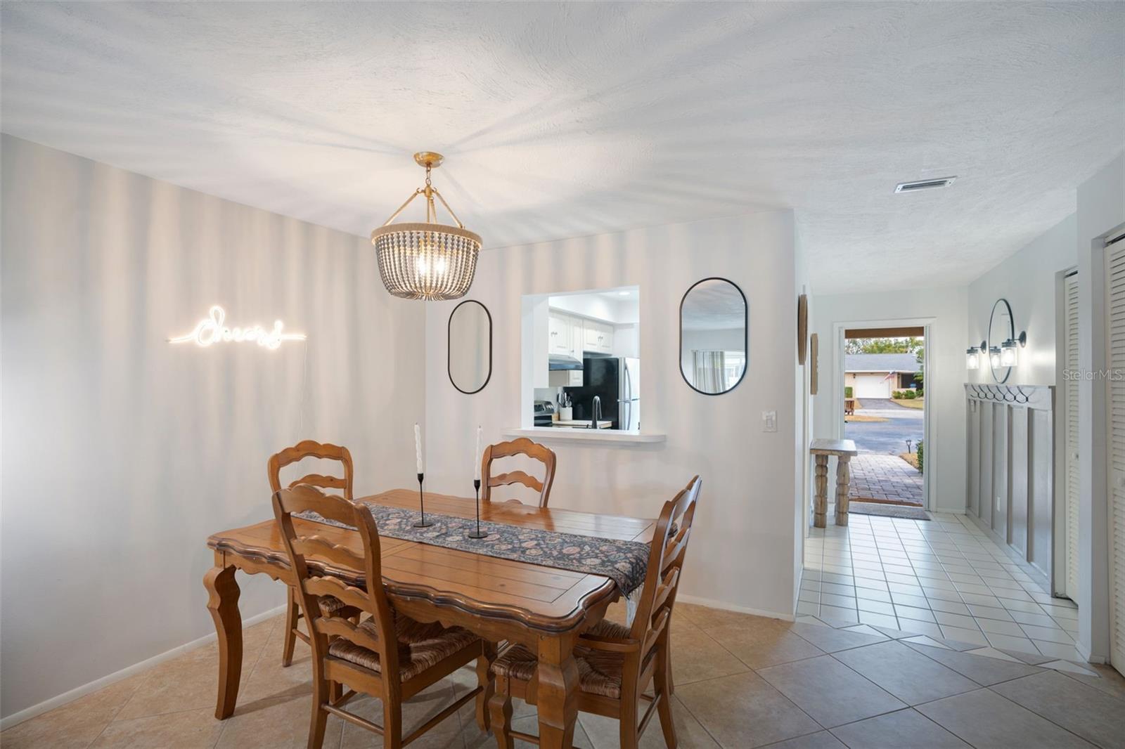 6884 W COUNTRY CLUB LANE