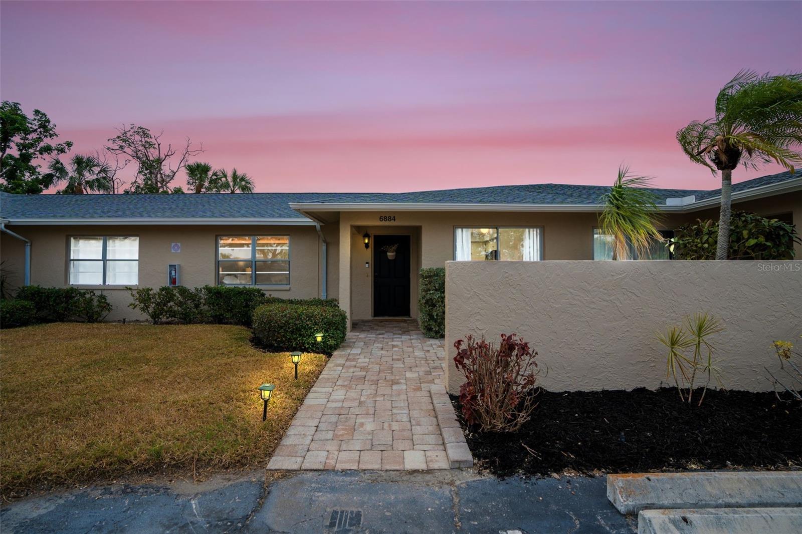 6884 W COUNTRY CLUB LANE