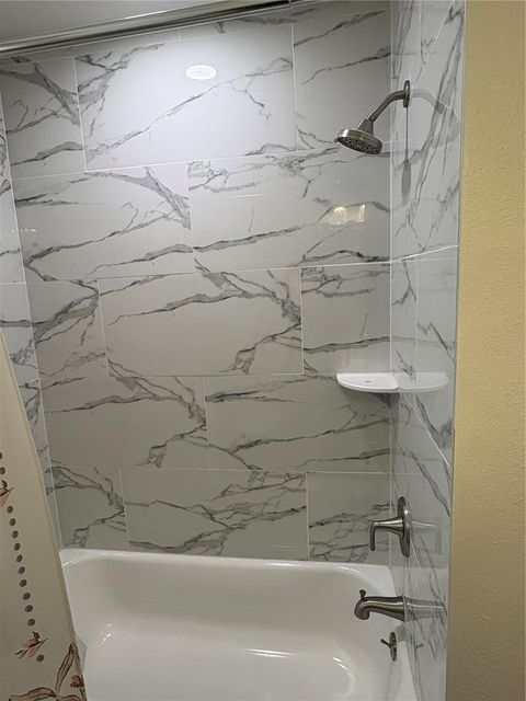 Tiny photo for 2110 NW 100th Street, Ocala, FL 34475 (MLS # O6301292)