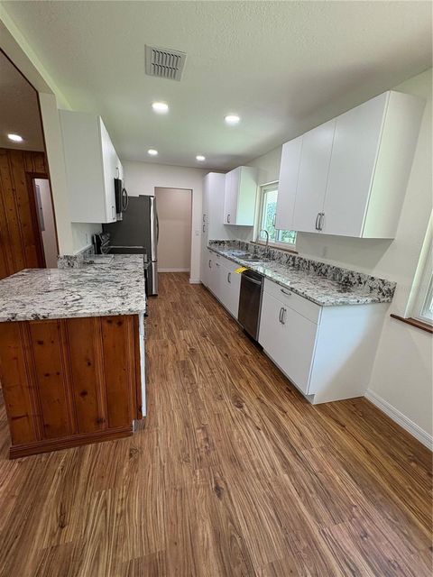 Tiny photo for 2110 NW 100th Street, Ocala, FL 34475 (MLS # O6301292)