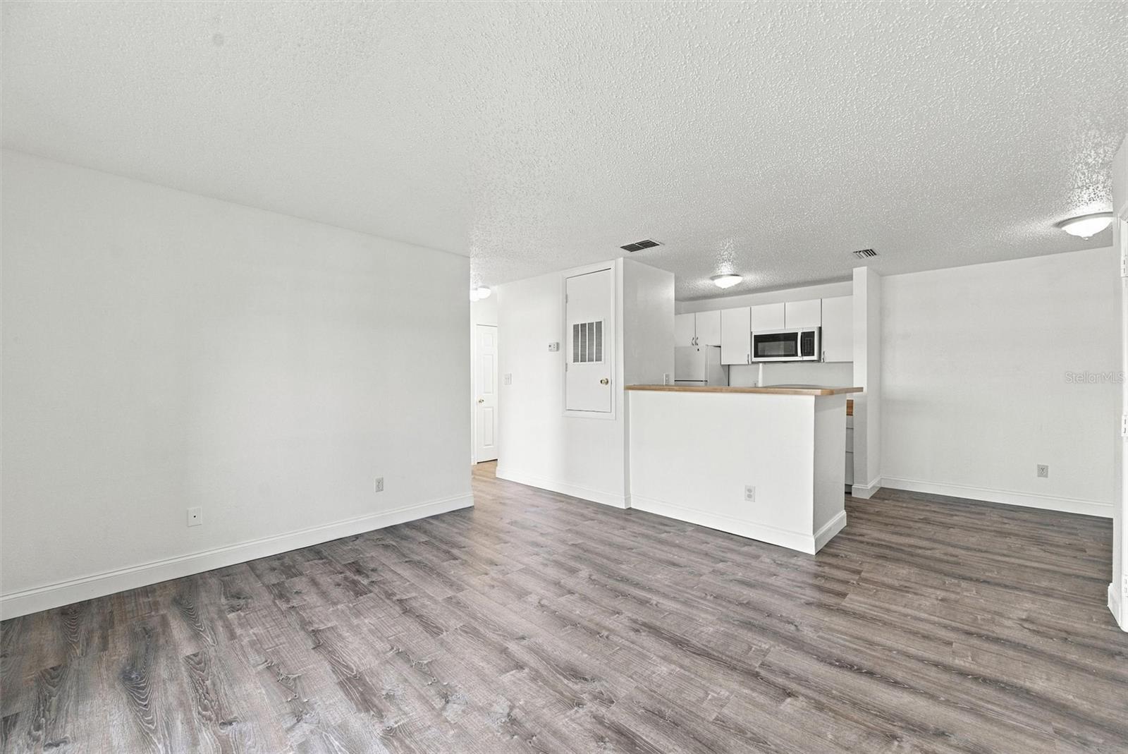 1400 GANDY BOULEVARD N 416