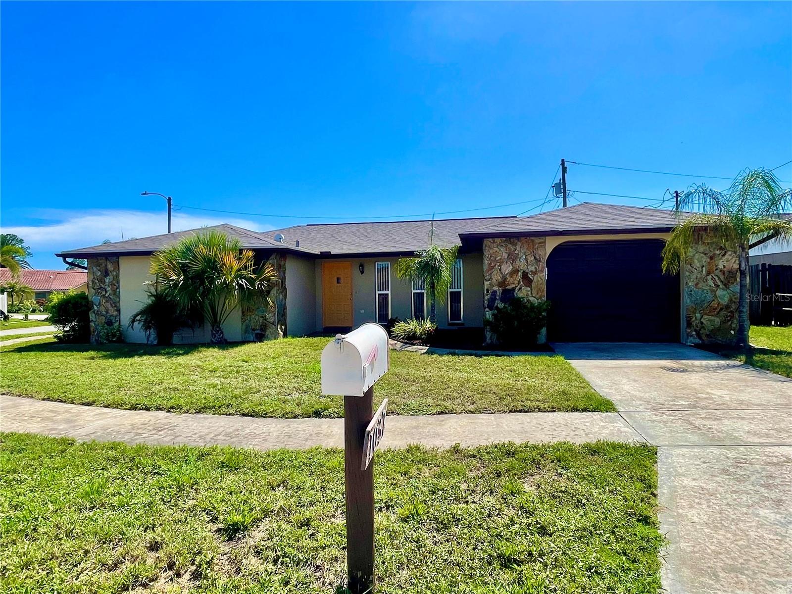 Gorgeous -Must See - Home 1557 sq ft. New roof installed in 2022. 6 panel interior doors, Convenientally located to beaches, shopping, library, and is 1/4 mile to the golf course. Public sewer and city water not septic. HVAC was replace for a new one in 2020. Water heater is 3 years old. Master bedroom with walking closet. A good sized fenced backyard.