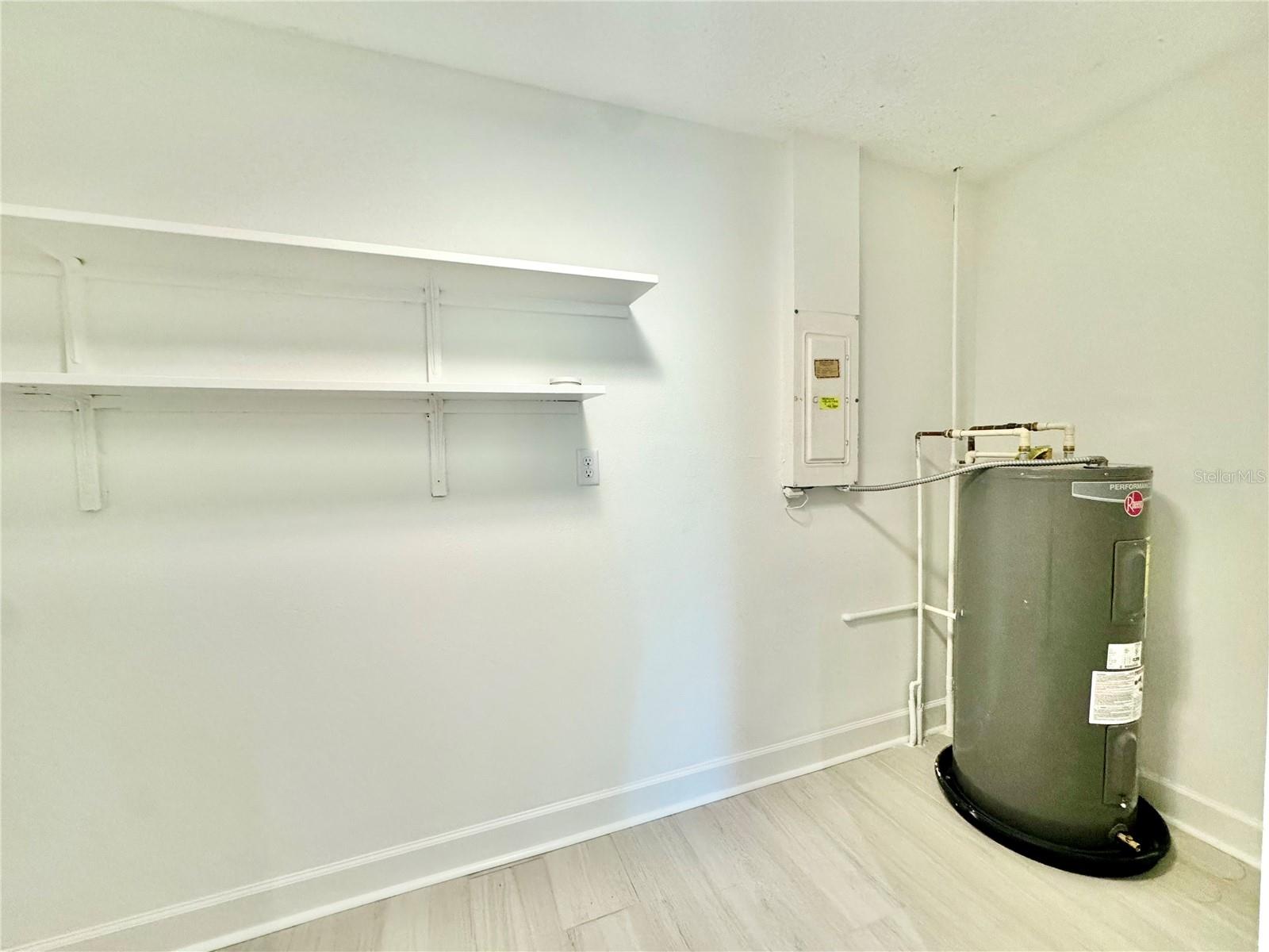 THE BAY VILLAS - Residential