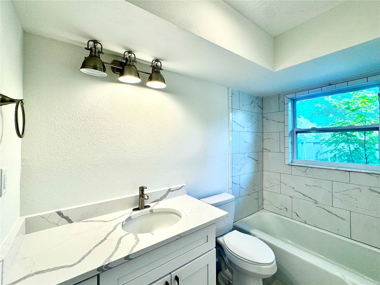 THE BAY VILLAS - Residential