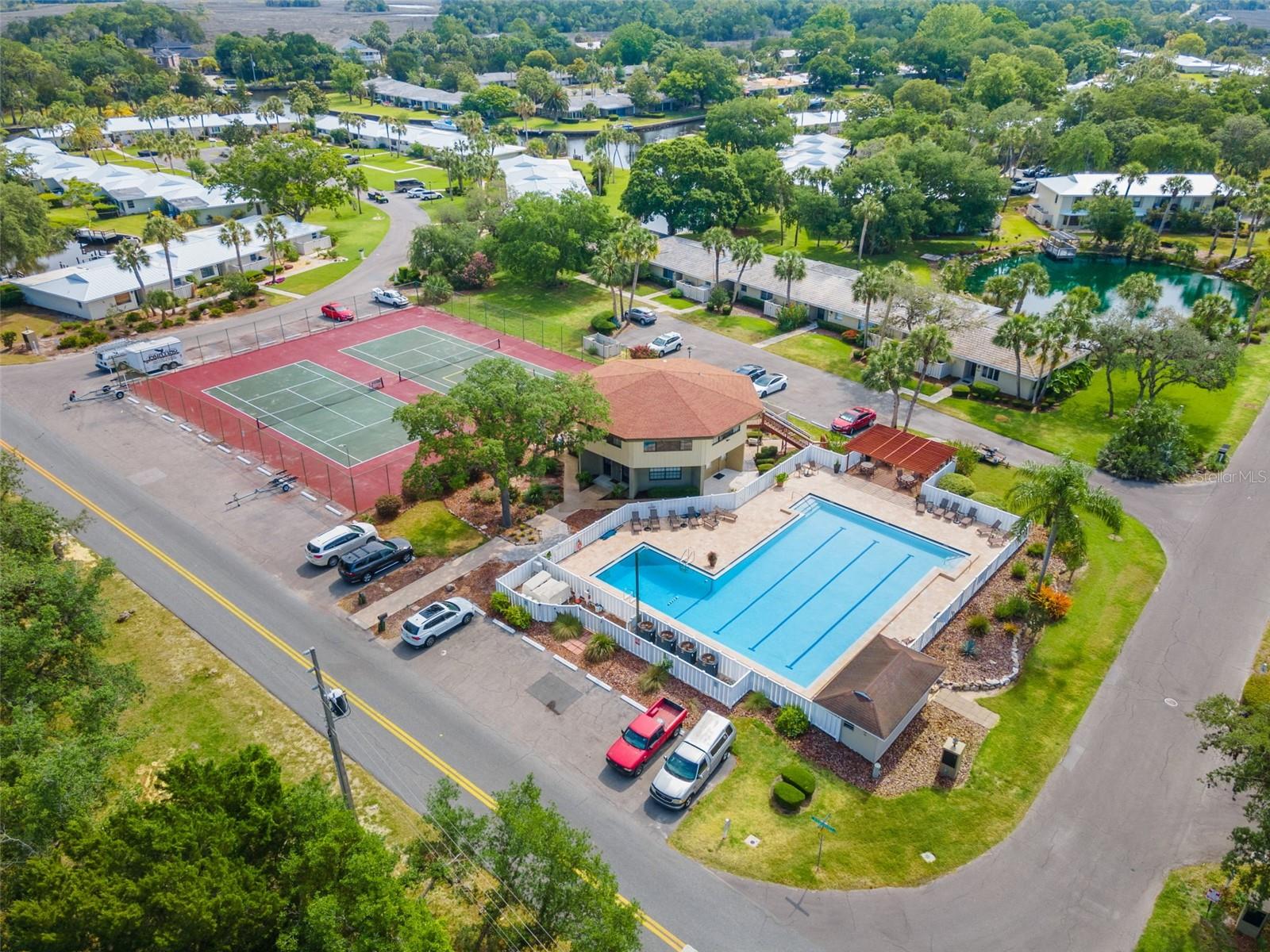 THE BAY VILLAS - Residential