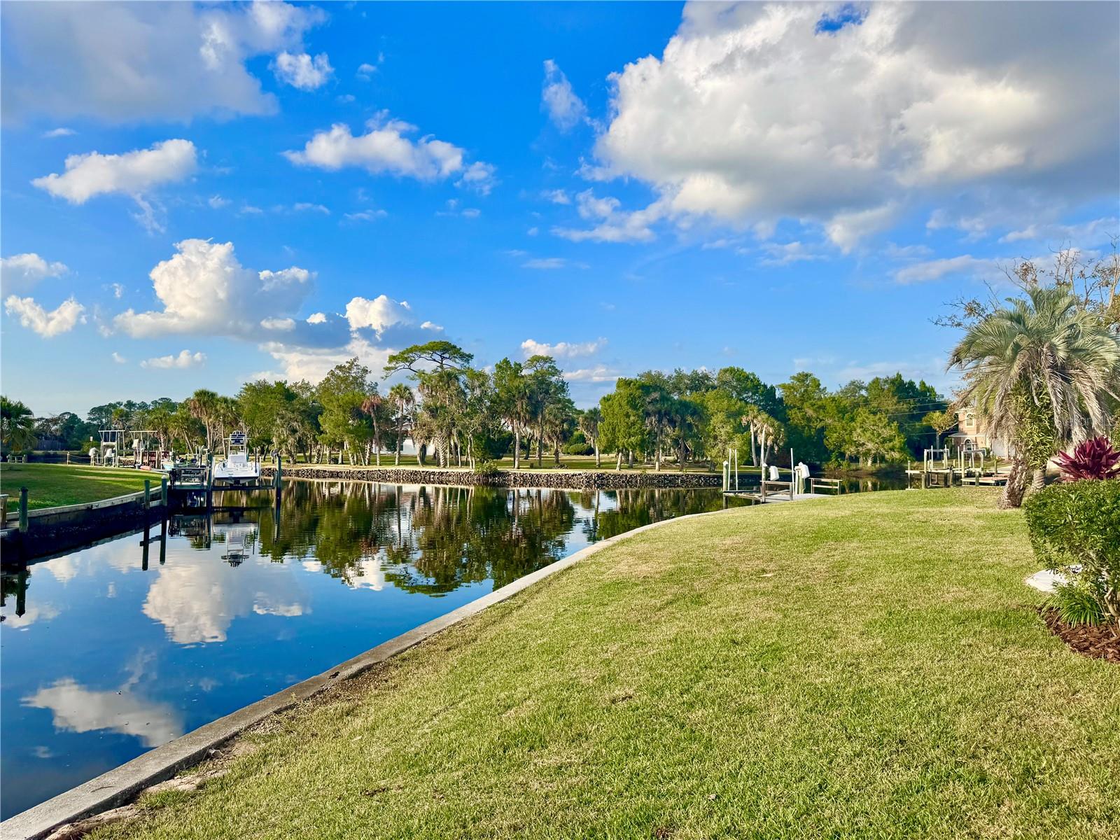 THE BAY VILLAS - Residential