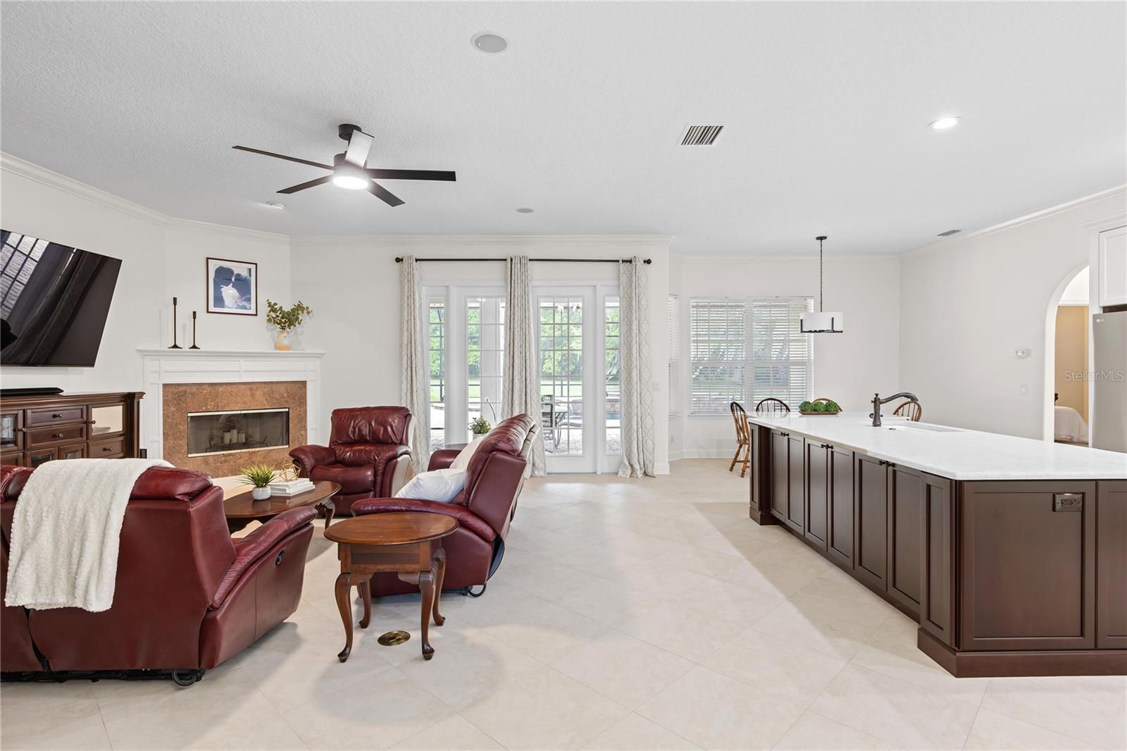 CARDINAL POINTE - Residential