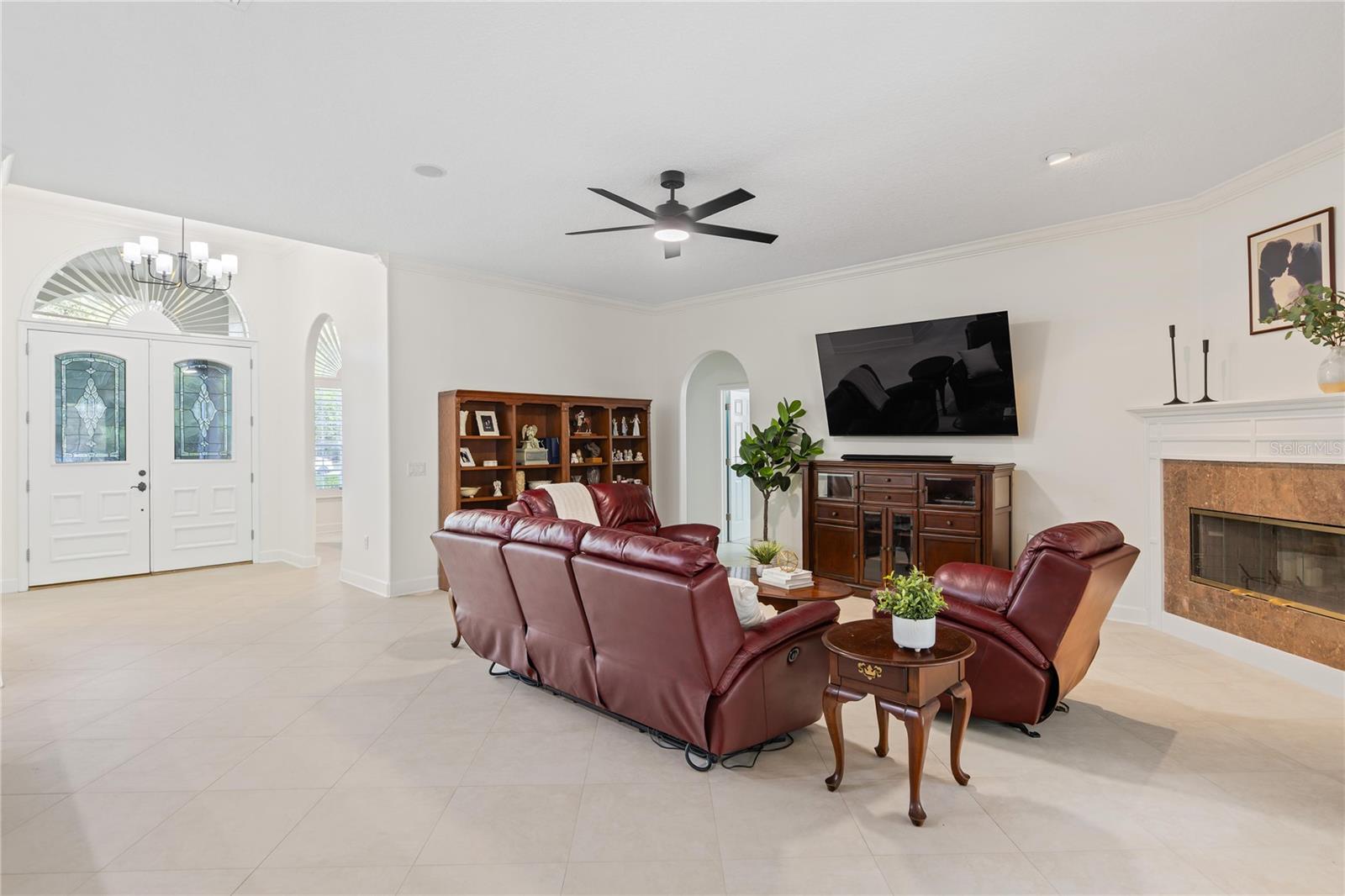 CARDINAL POINTE - Residential