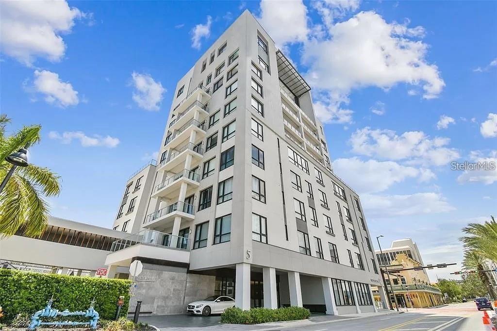 Discover downtown Clearwater living at its finest in this 2-bedroom, 2-bathroom, condo nestled in the Skyview community with a beautiful view of the intercostal waterway and Clearwater Beach! Enjoy the convenience of urban living paired with resort-style amenities. This modern condo (built in 2017) features two spacious bedrooms, including a master suite with its own private bathroom. With downtown at your doorstep and amenities like a pool, gym, and more, this condo offers the perfect blend of comfort and convenience. Don't miss out on the opportunity to call Skyview home!