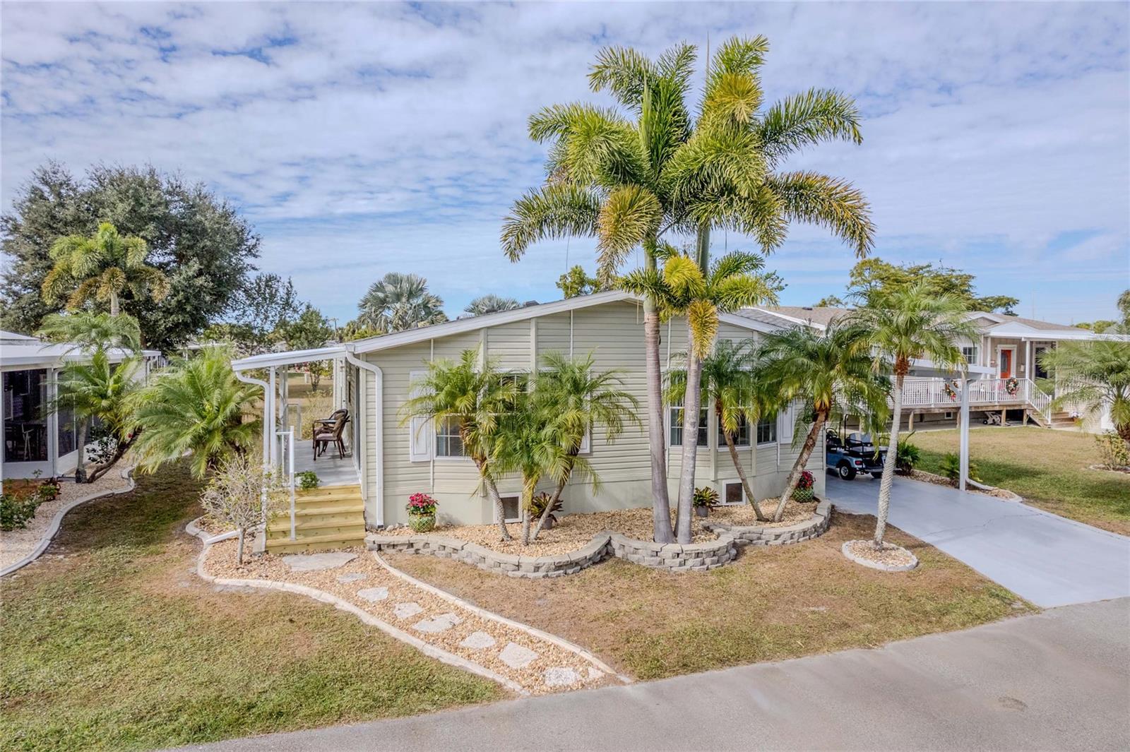 MAPLE LEAF ESTATES - Residential