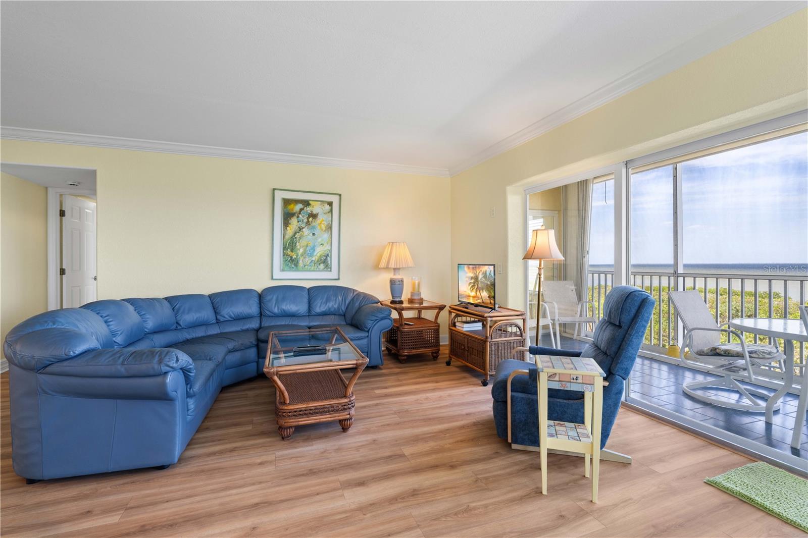 POINTS WEST PH 02 BLDG 02 - Residential