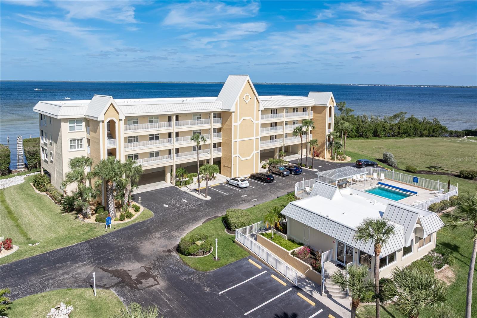 POINTS WEST PH 02 BLDG 02 - Residential