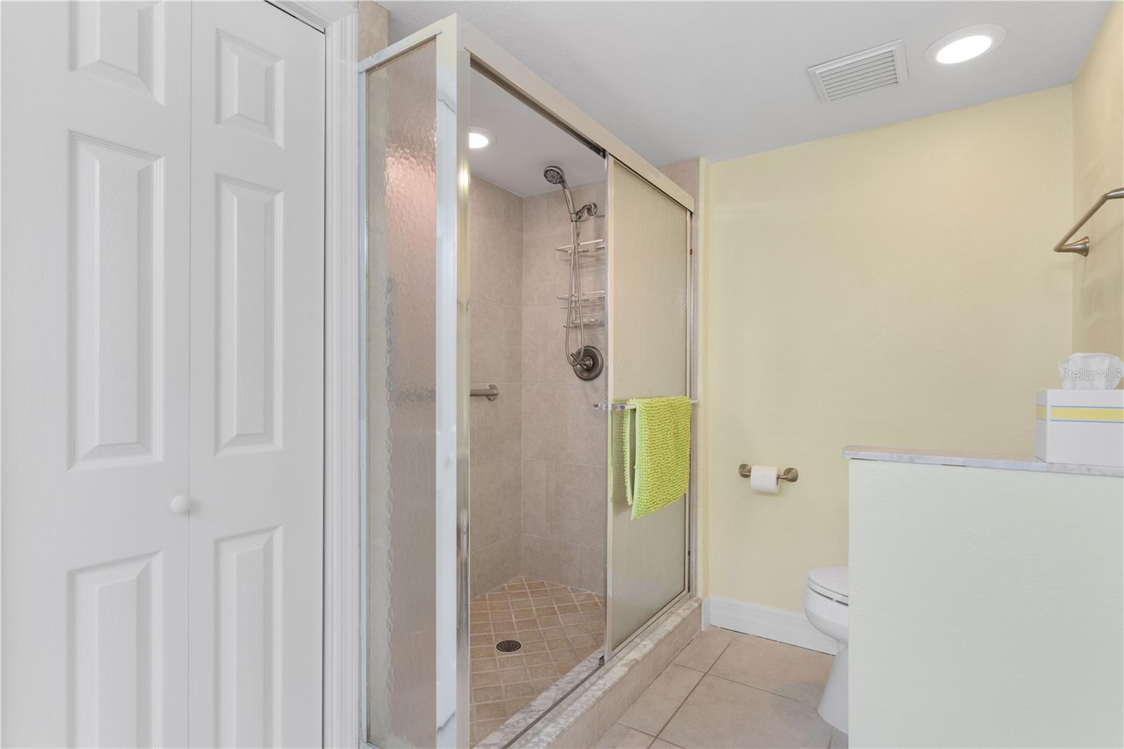 POINTS WEST PH 02 BLDG 02 - Residential