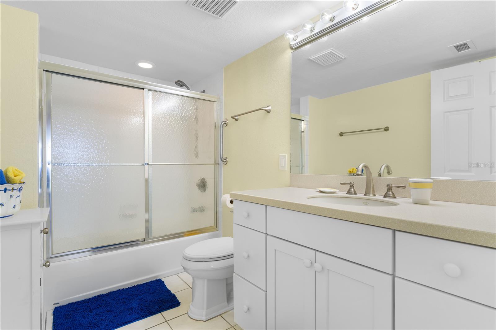 POINTS WEST PH 02 BLDG 02 - Residential