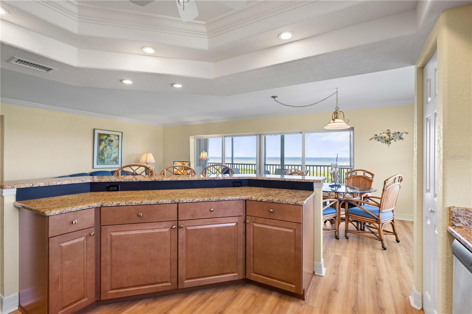 POINTS WEST PH 02 BLDG 02 - Residential