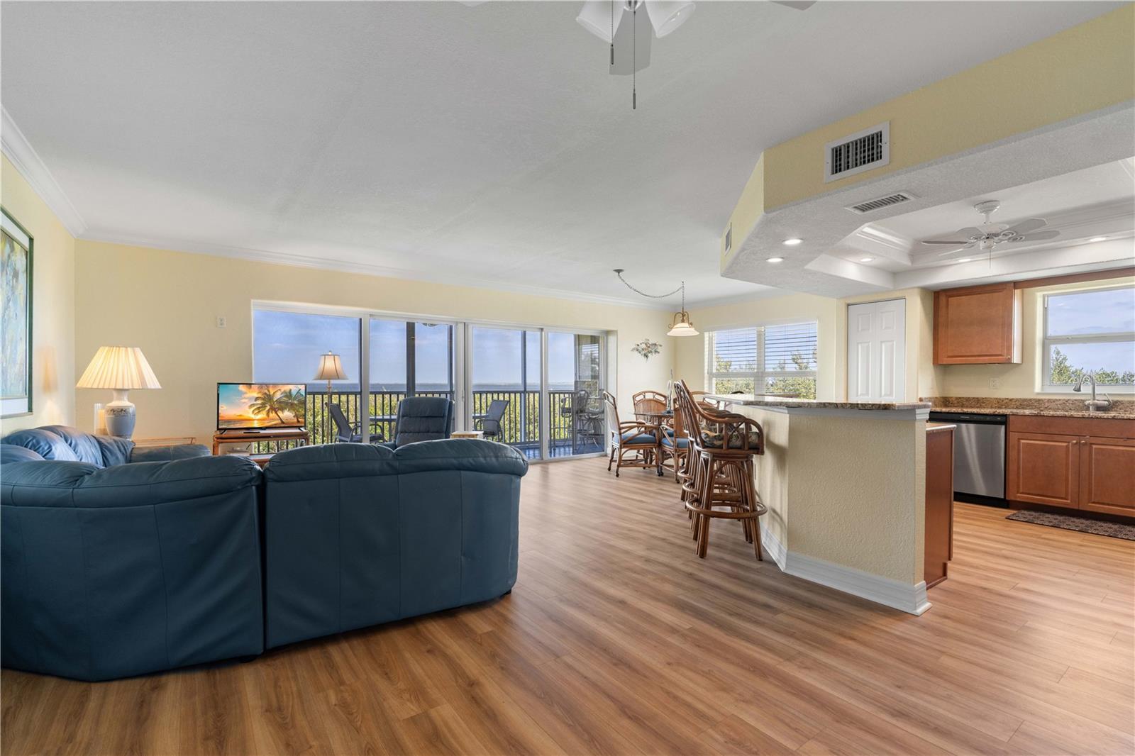 POINTS WEST PH 02 BLDG 02 - Residential