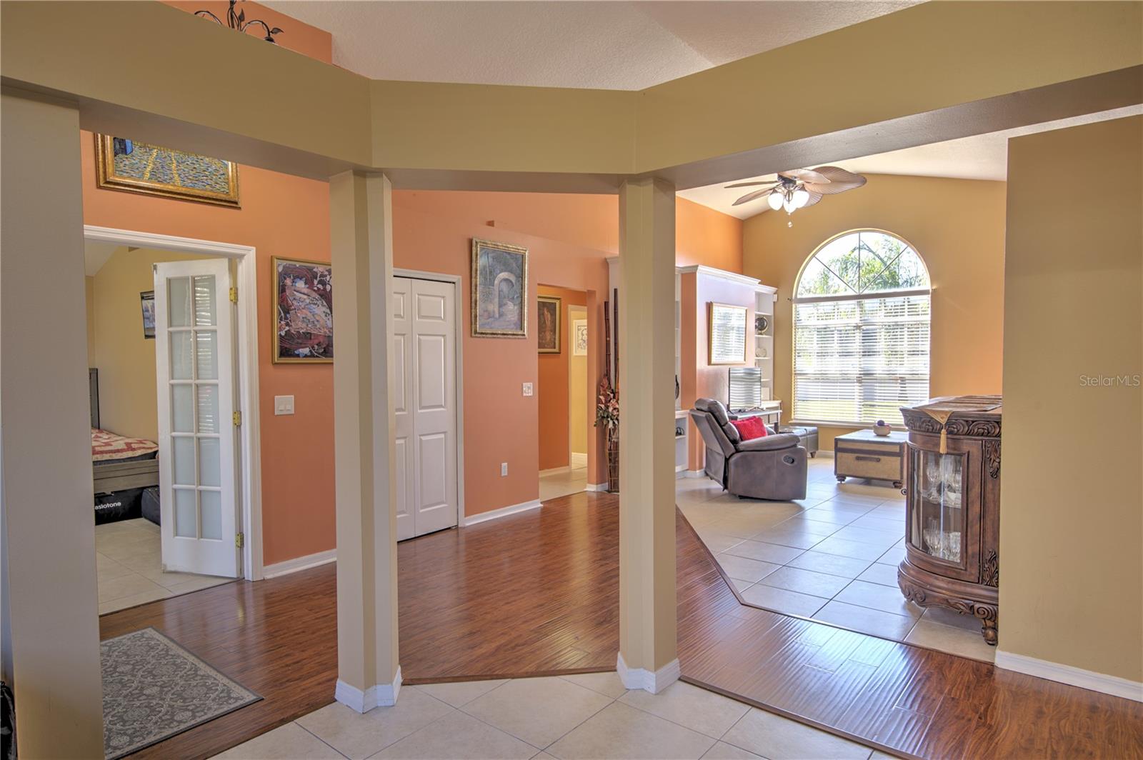 BENTLEY WOODS - Residential