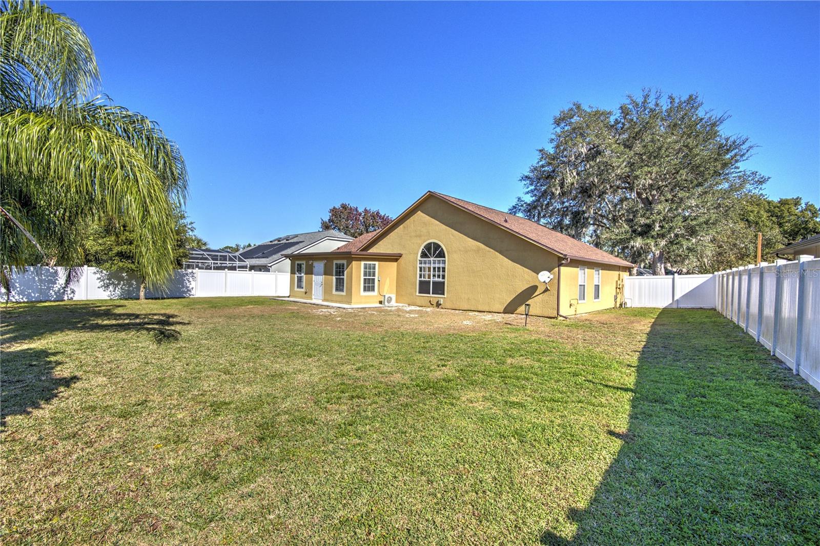 BENTLEY WOODS - Residential