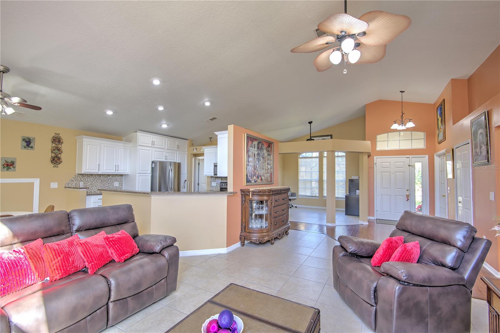 BENTLEY WOODS - Residential