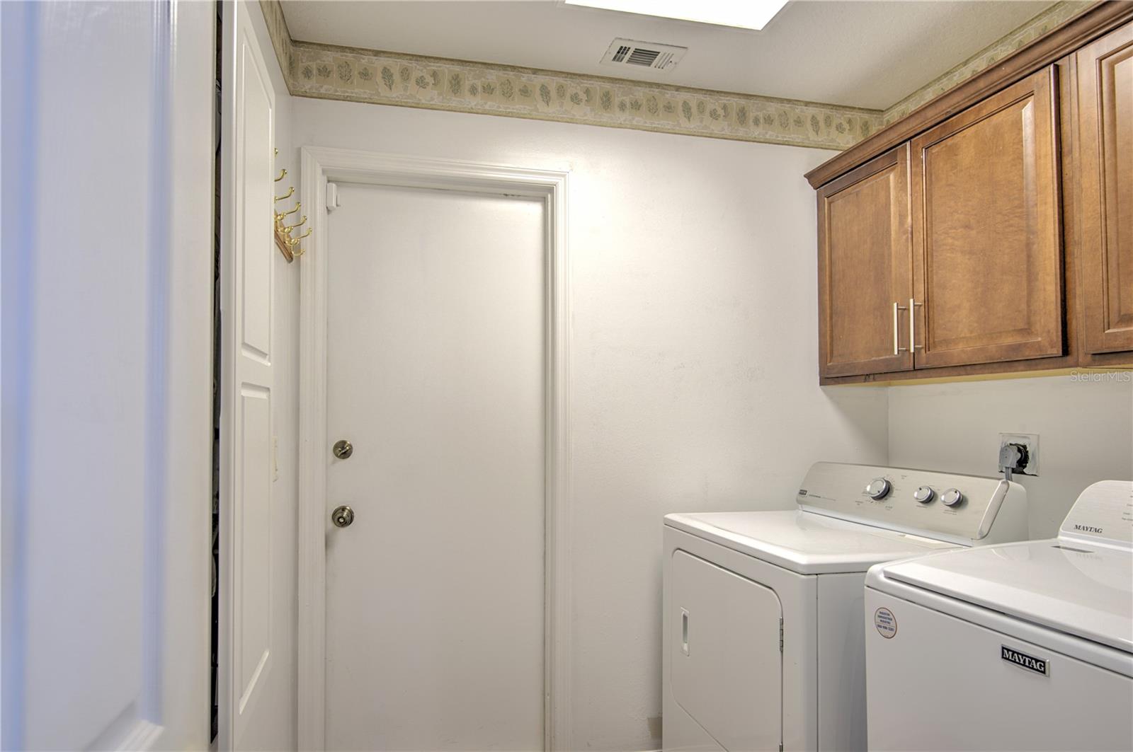 BENTLEY WOODS - Residential