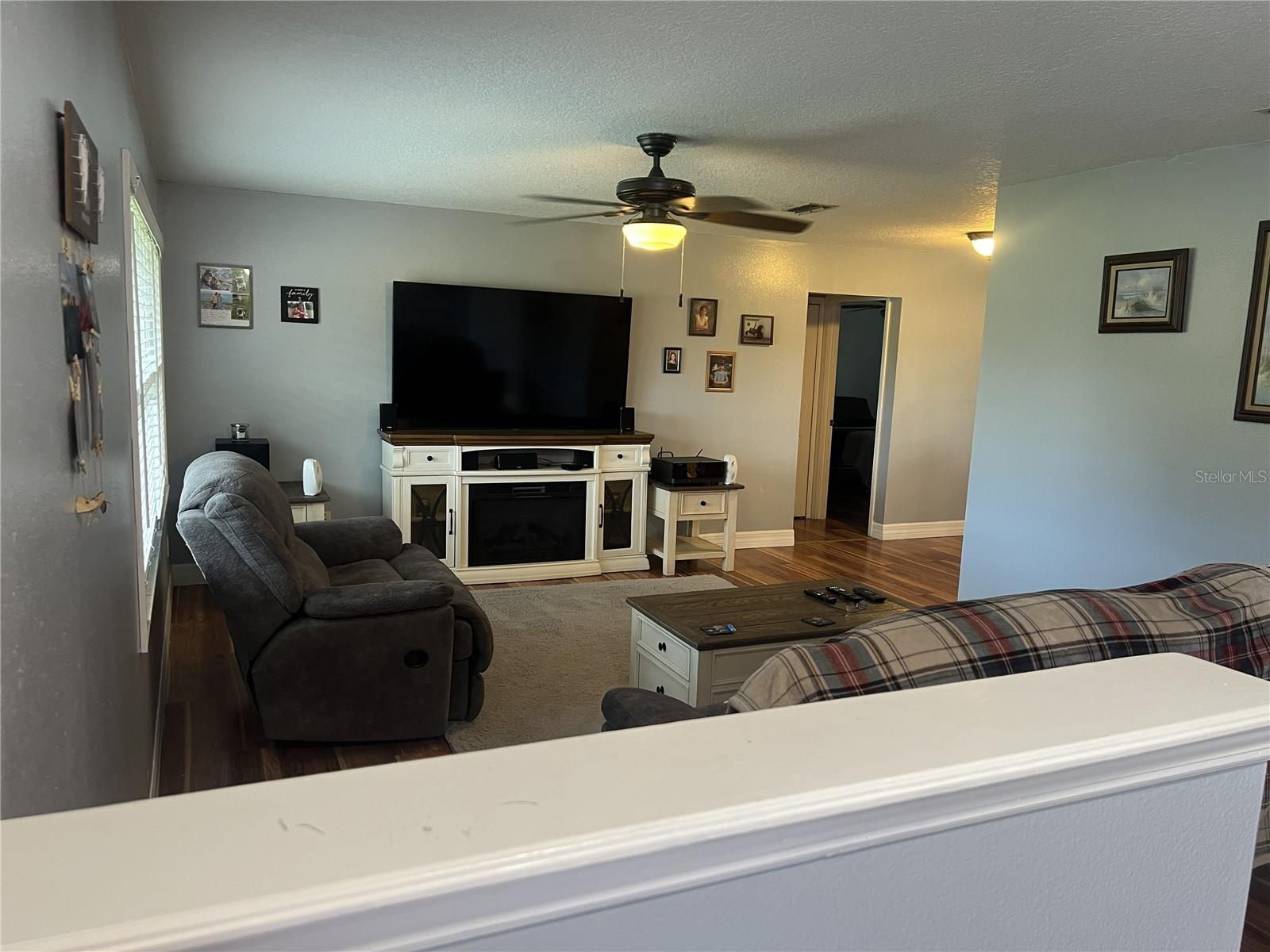 563 CHESTNUT COURT