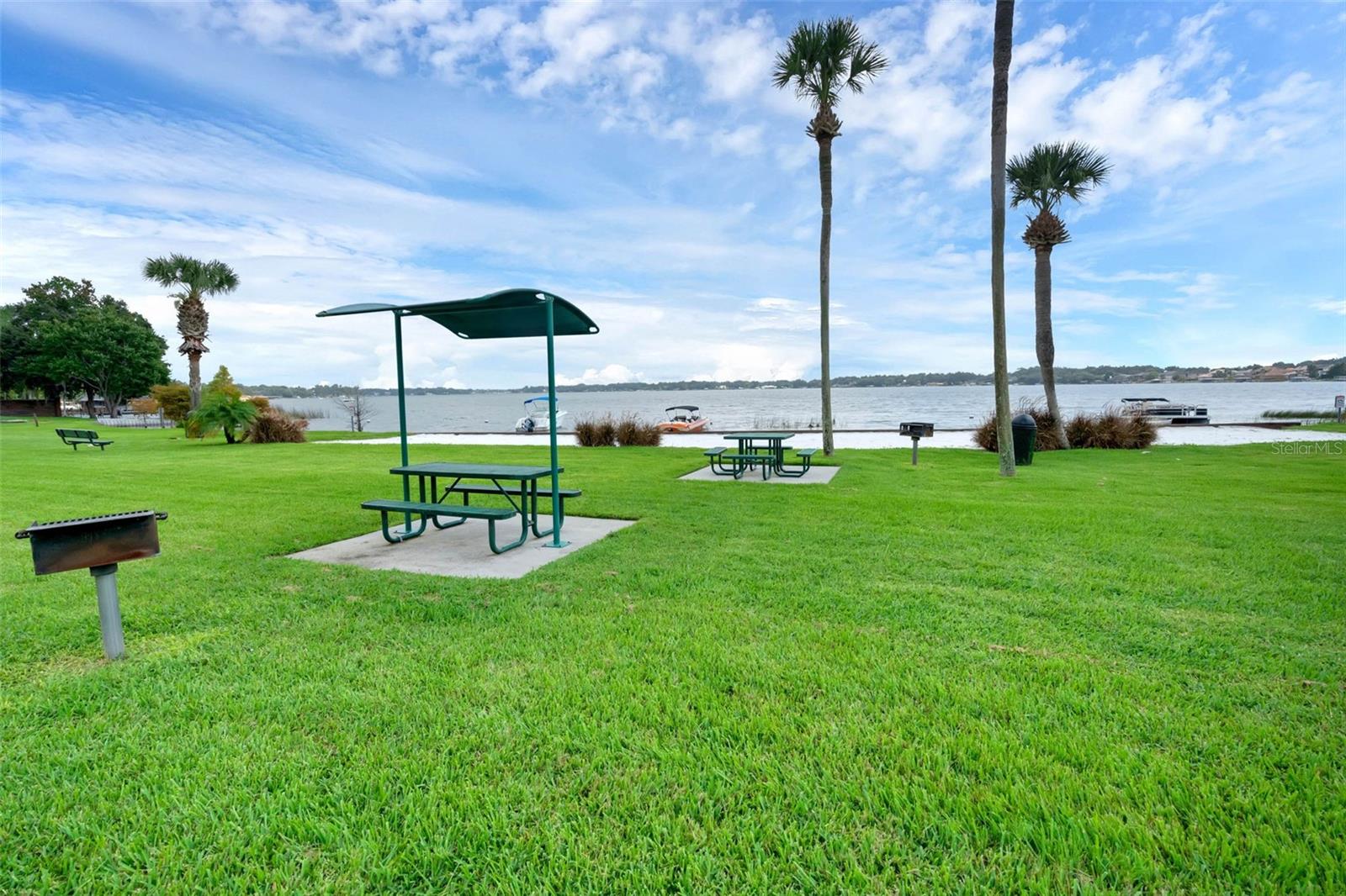 CAMELOT BY LAKE CONDO - Residential