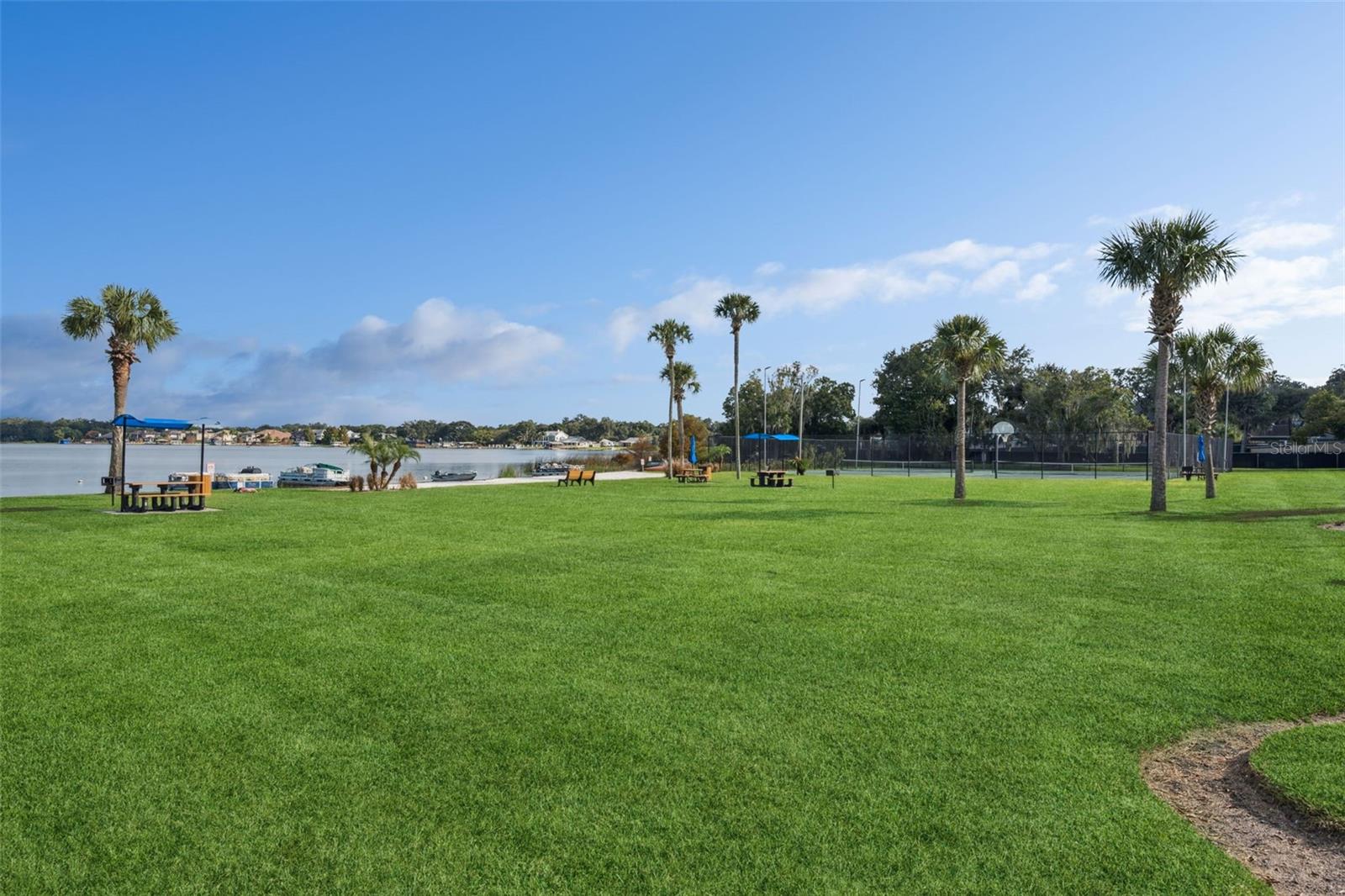 CAMELOT BY LAKE CONDO - Residential