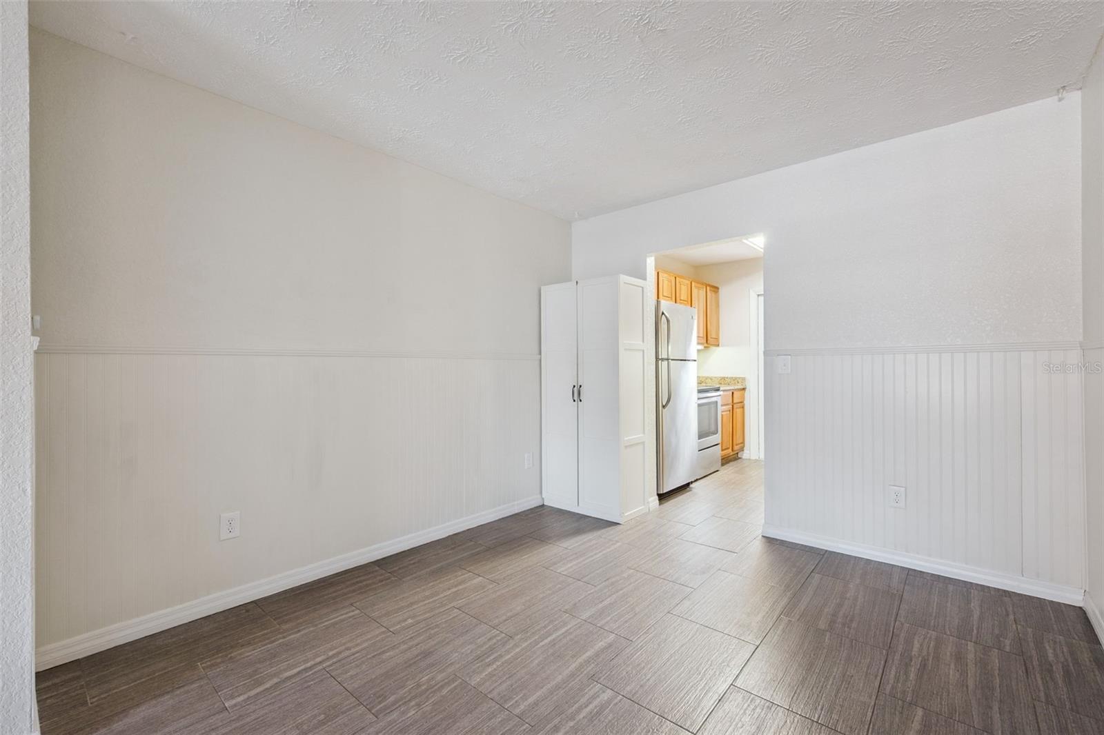 CAMELOT BY LAKE CONDO - Residential