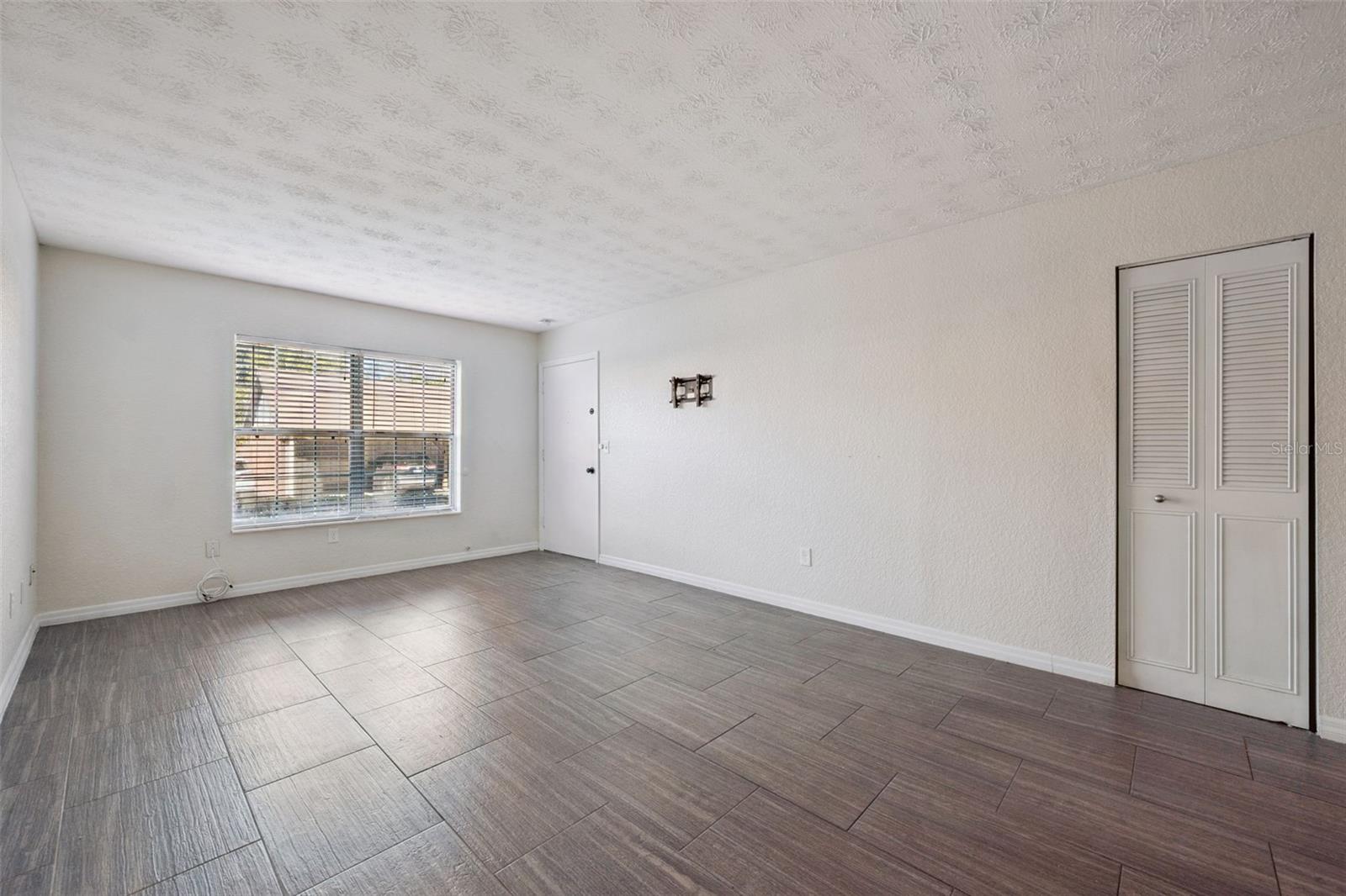 CAMELOT BY LAKE CONDO - Residential